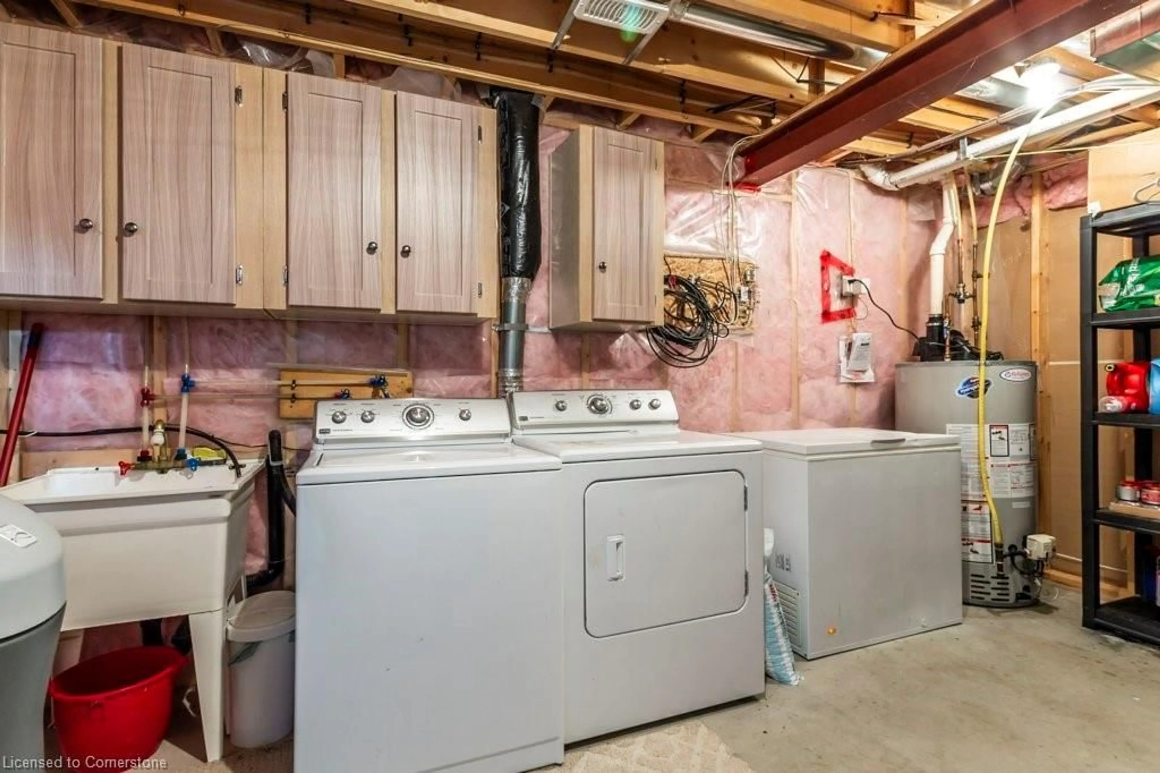 Laundry room for 112 Timber Creek Cres, Cambridge Ontario N1T 0B4