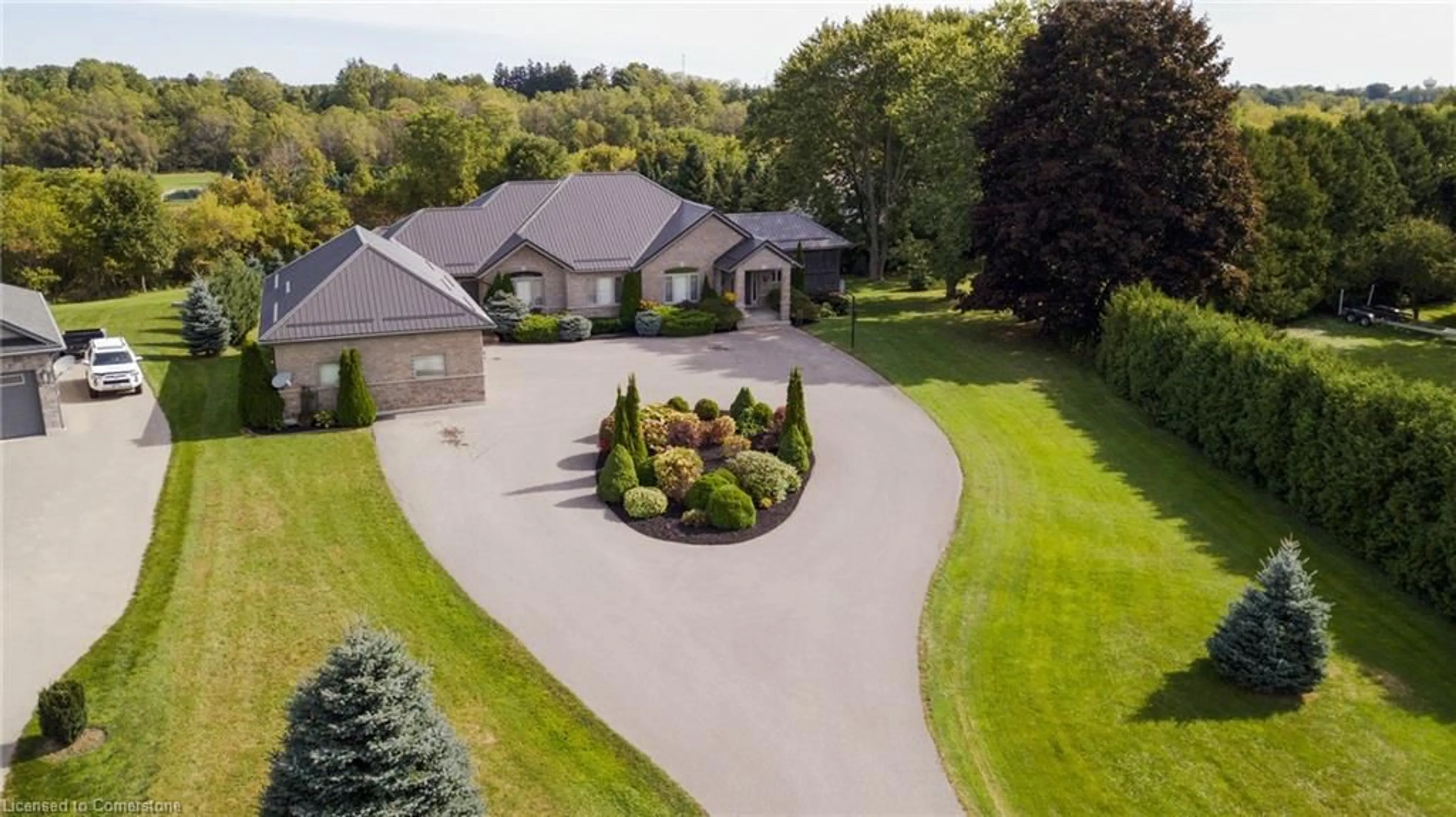A pic from outside/outdoor area/front of a property/back of a property/a pic from drone, street for 14 East St, Port Dover Ontario N0A 1N5