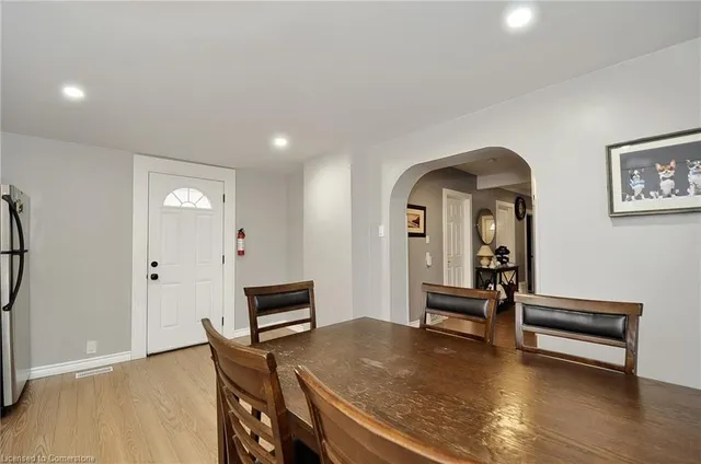 Additional property image - 186 Wentworth Ave