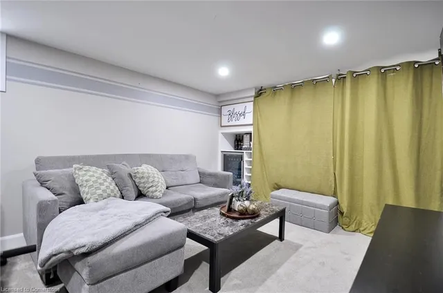 Additional property image - 186 Wentworth Ave