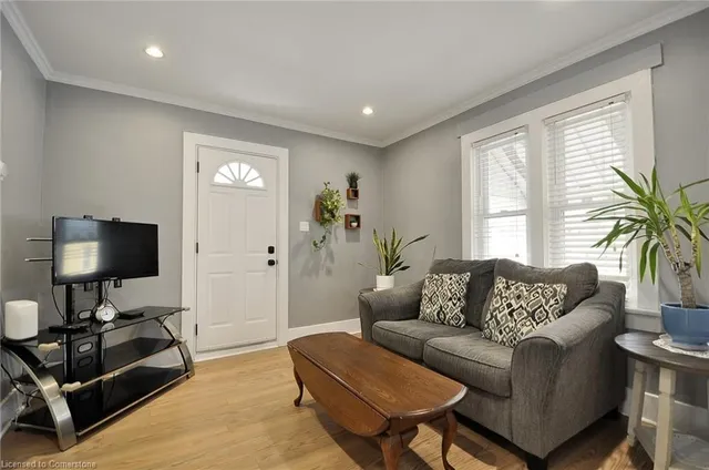 Additional property image - 186 Wentworth Ave
