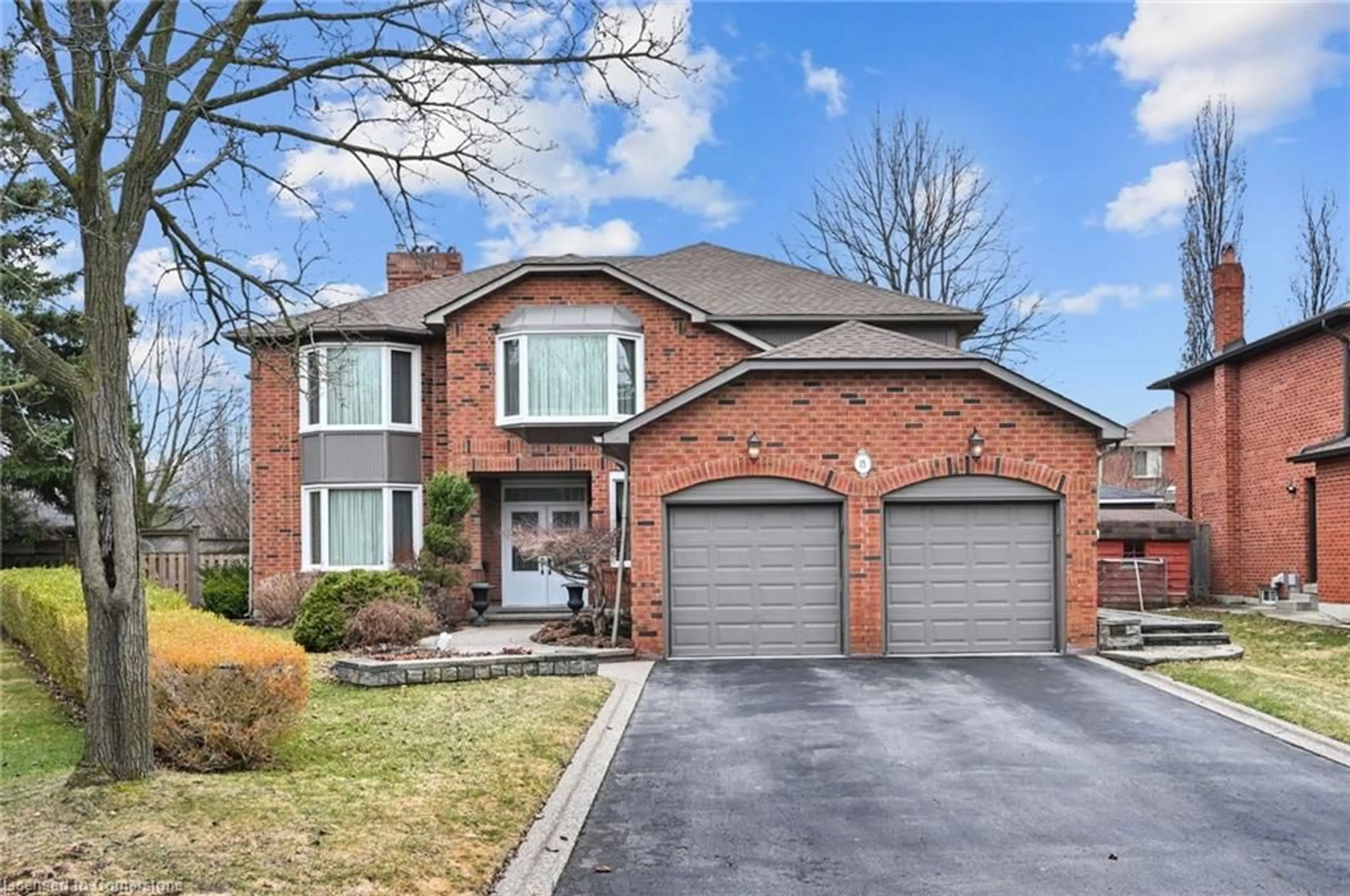 Home with brick exterior material, street for 15 Brookbank Crt, Brampton Ontario L6Z 3G4