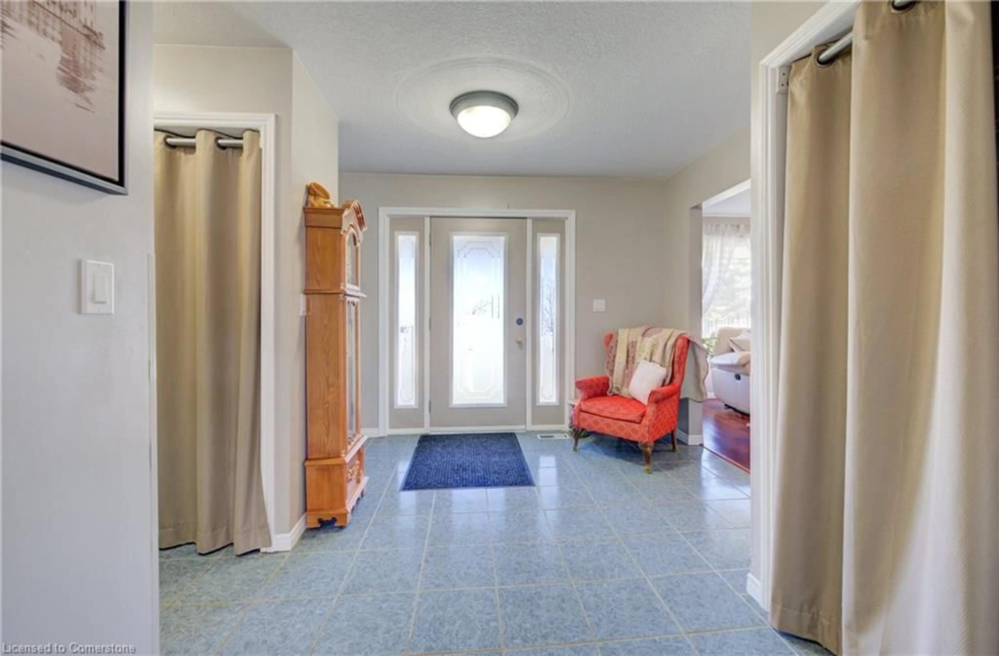 Indoor entryway for 9534 Sideroad 3, Wellington North Ontario N0G 1N0