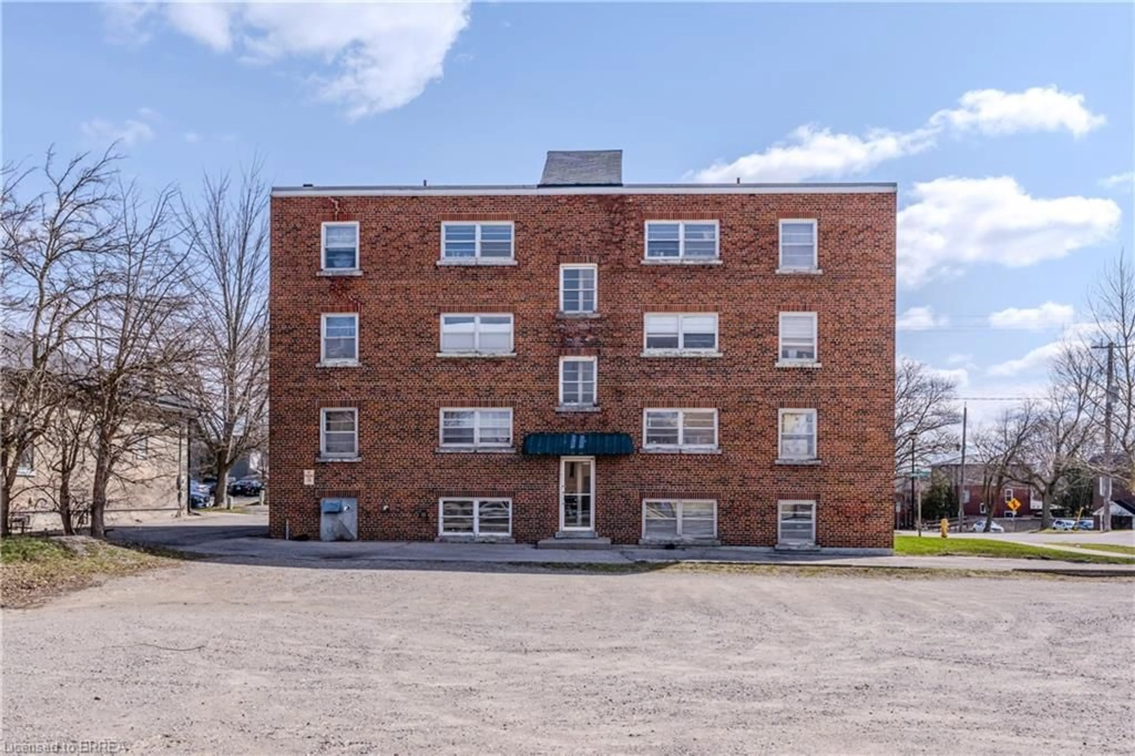 Unknown for 88 Charlotte St, Brantford Ontario N3T 2X3
