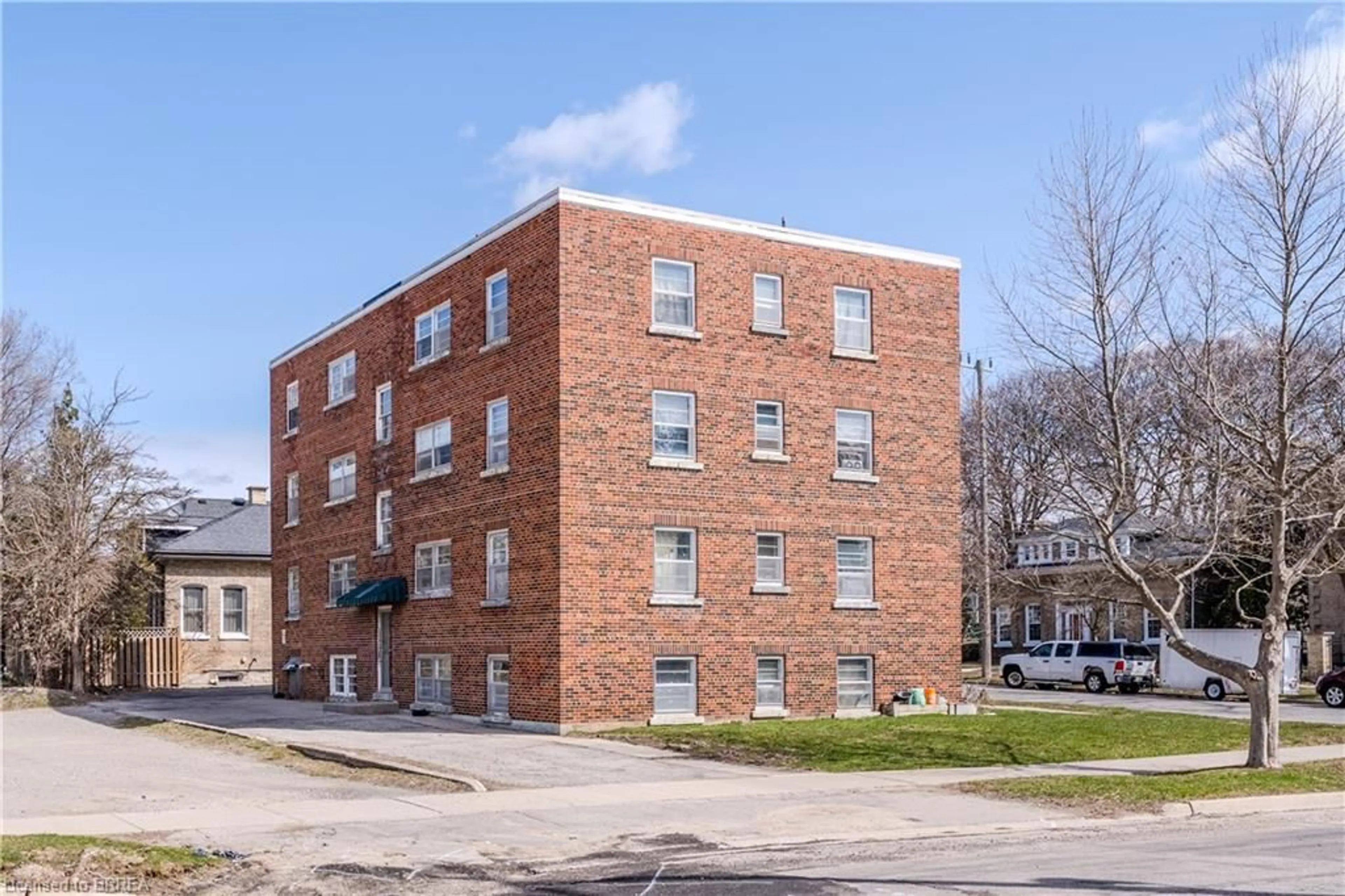 Unknown for 88 Charlotte St, Brantford Ontario N3T 2X3