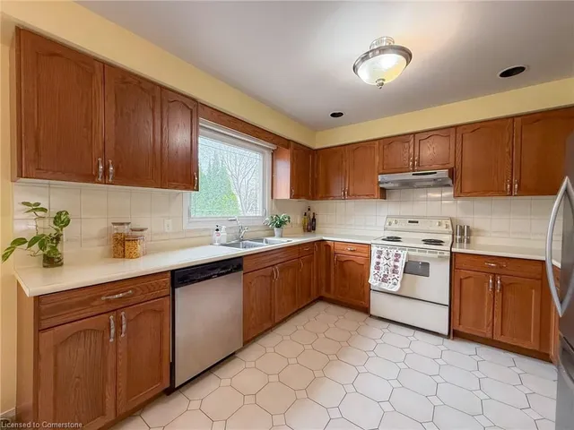 Additional property image - 499 Bush Dr