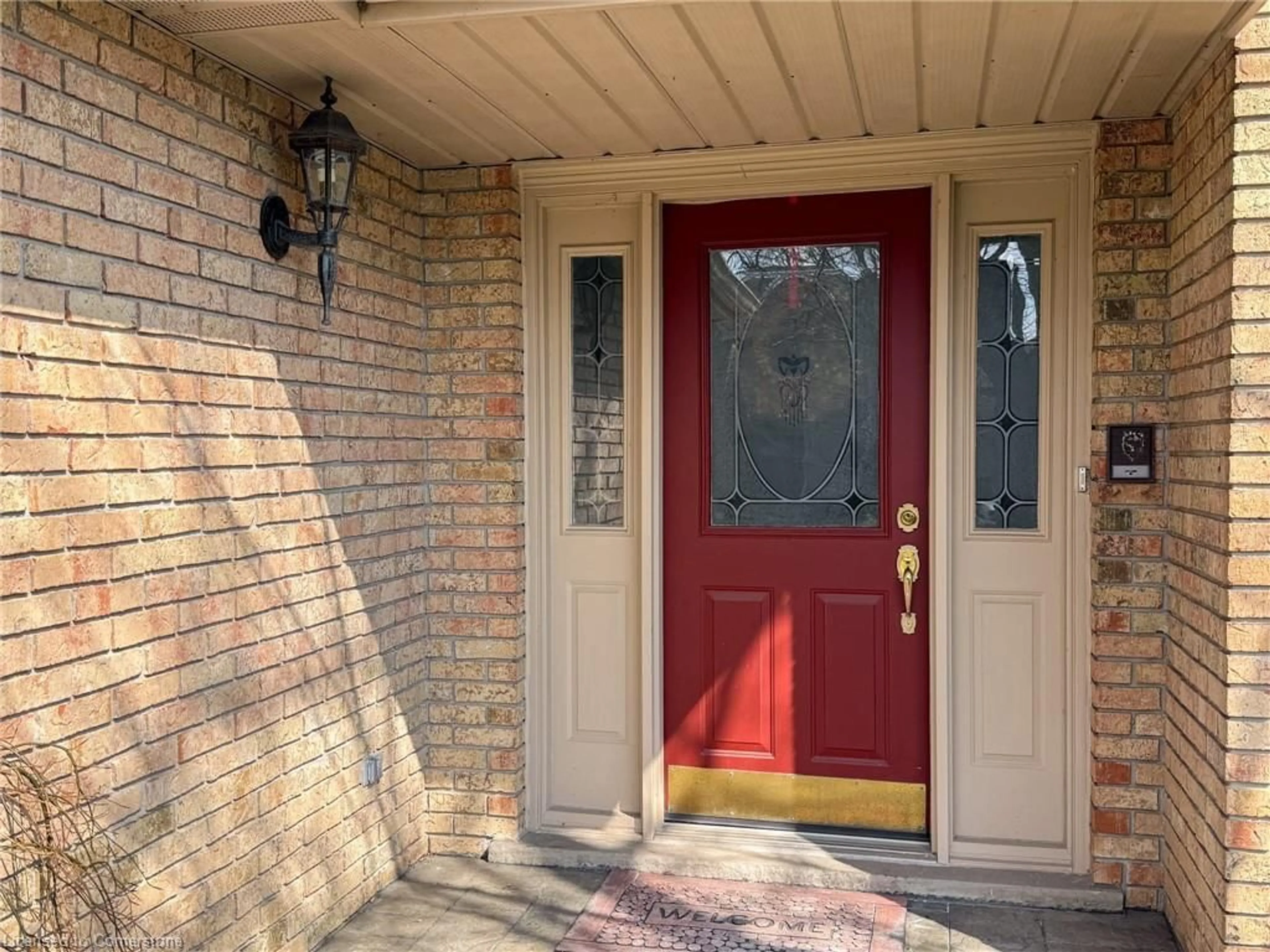 Indoor entryway for 499 Bush Dr, Ancaster Ontario L9G 4T4