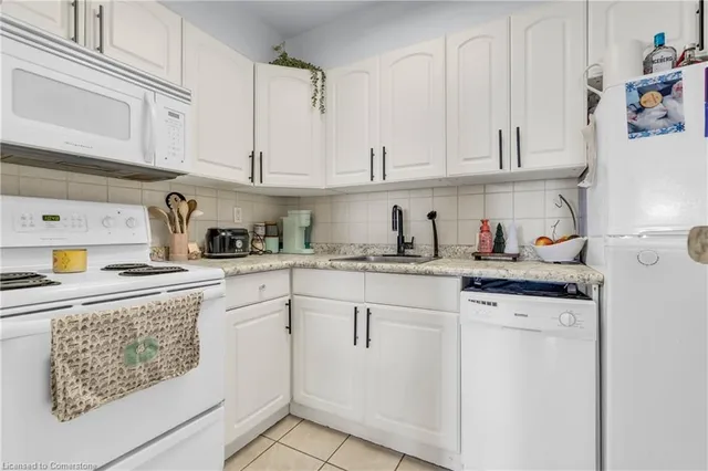 Additional property image - 64 Benton St Unit 1102