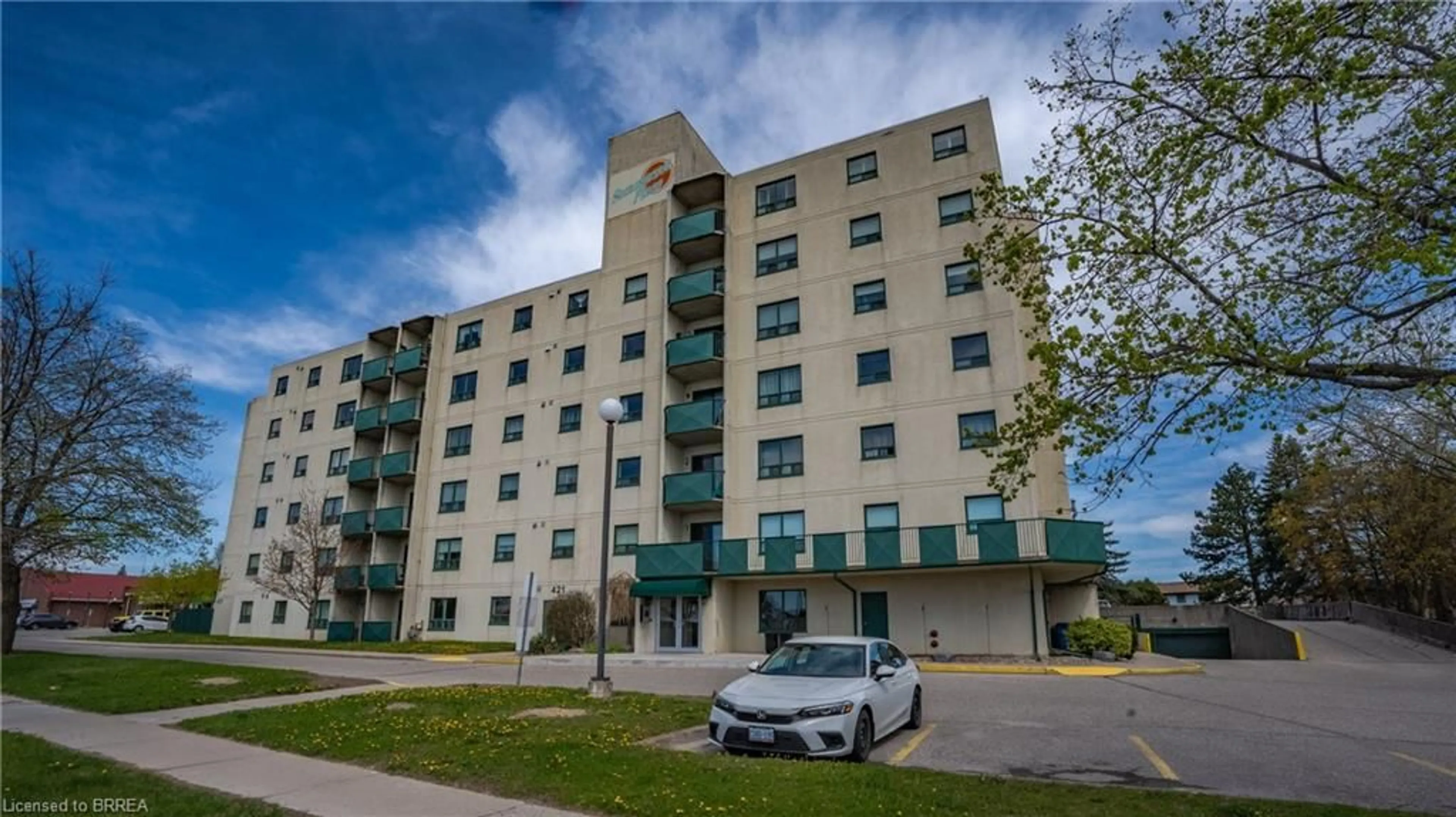 Unknown for 421 Fairview Dr #101, Brantford Ontario N3R 7M3