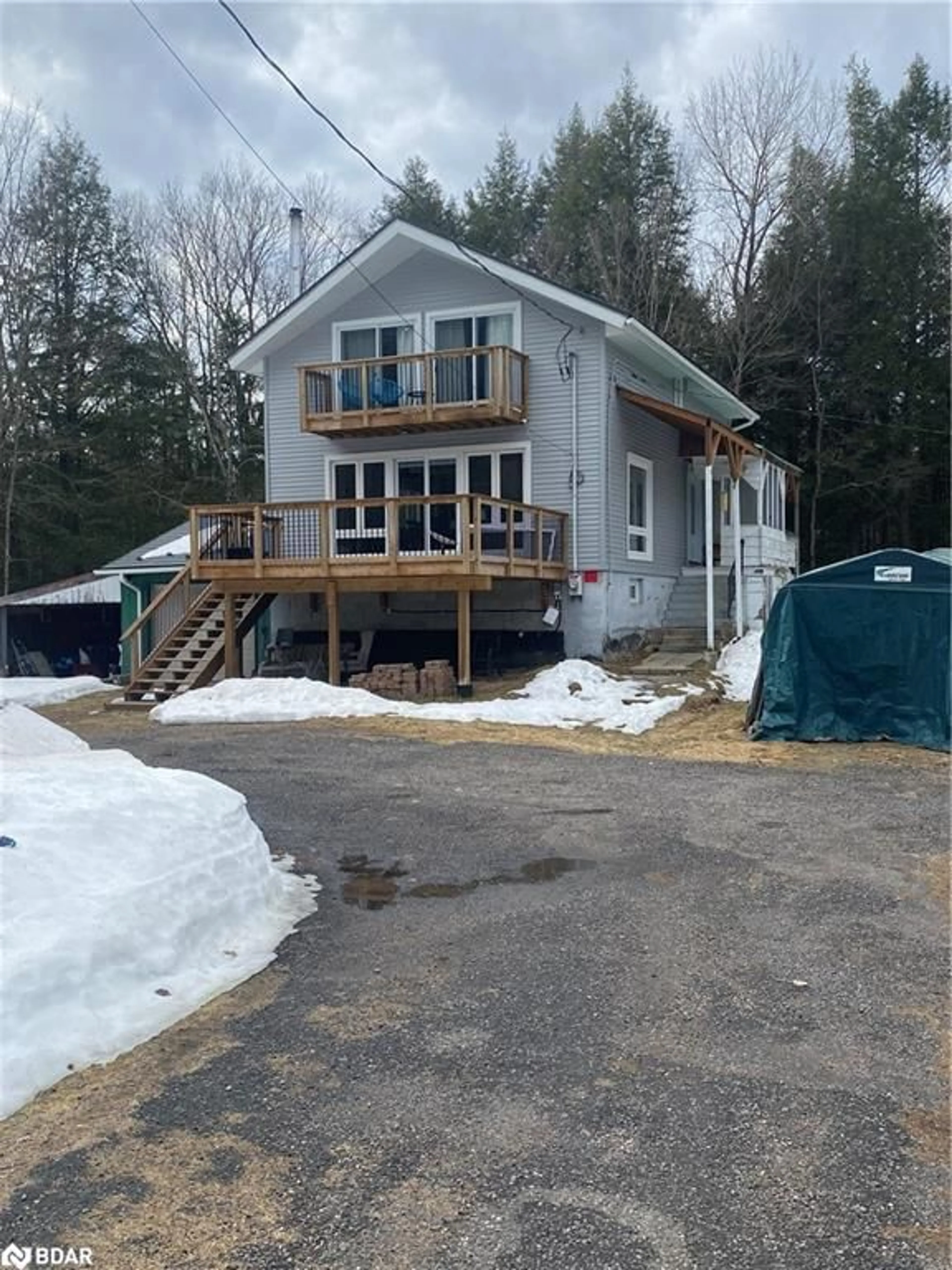 Home with vinyl exterior material, building for 1860 Fern Glen Road Rd, Emsdale Ontario P0A 1J0