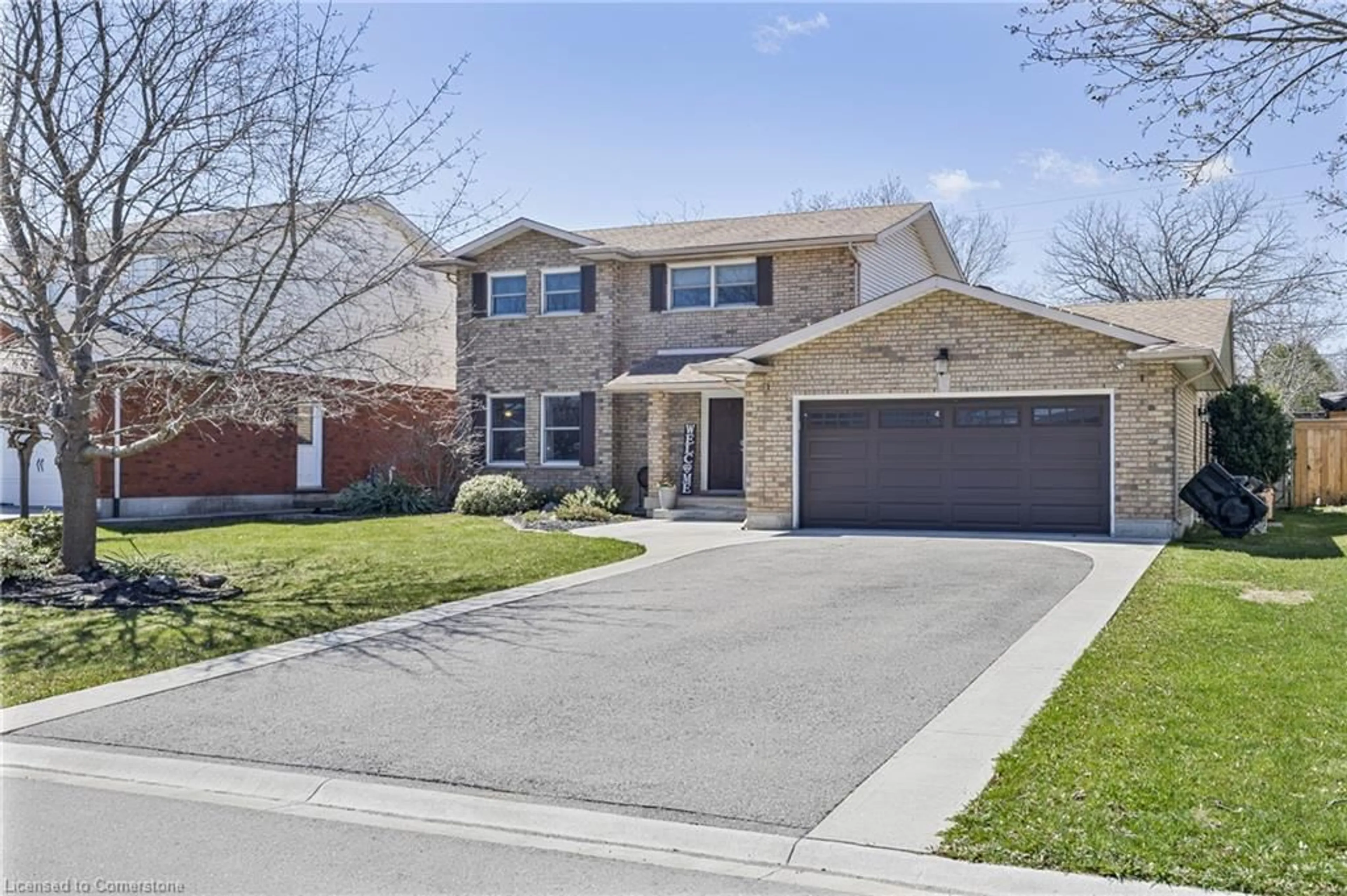 Home with brick exterior material, street for 5 Kintyre Crt, Caledonia Ontario N3W 1G8