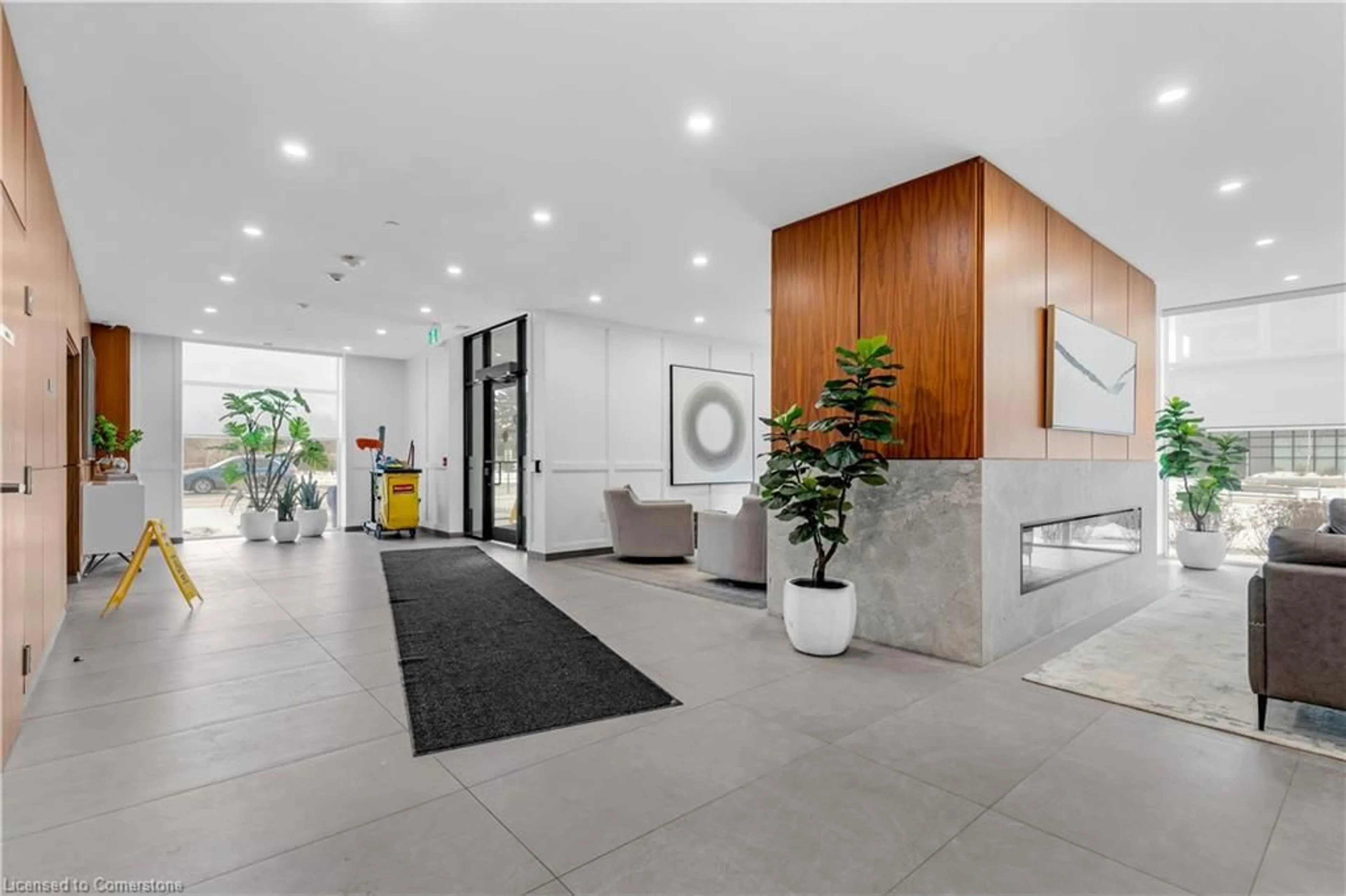 Lobby for 1880 Gordon St #1003, Guelph Ontario N1L 1G7