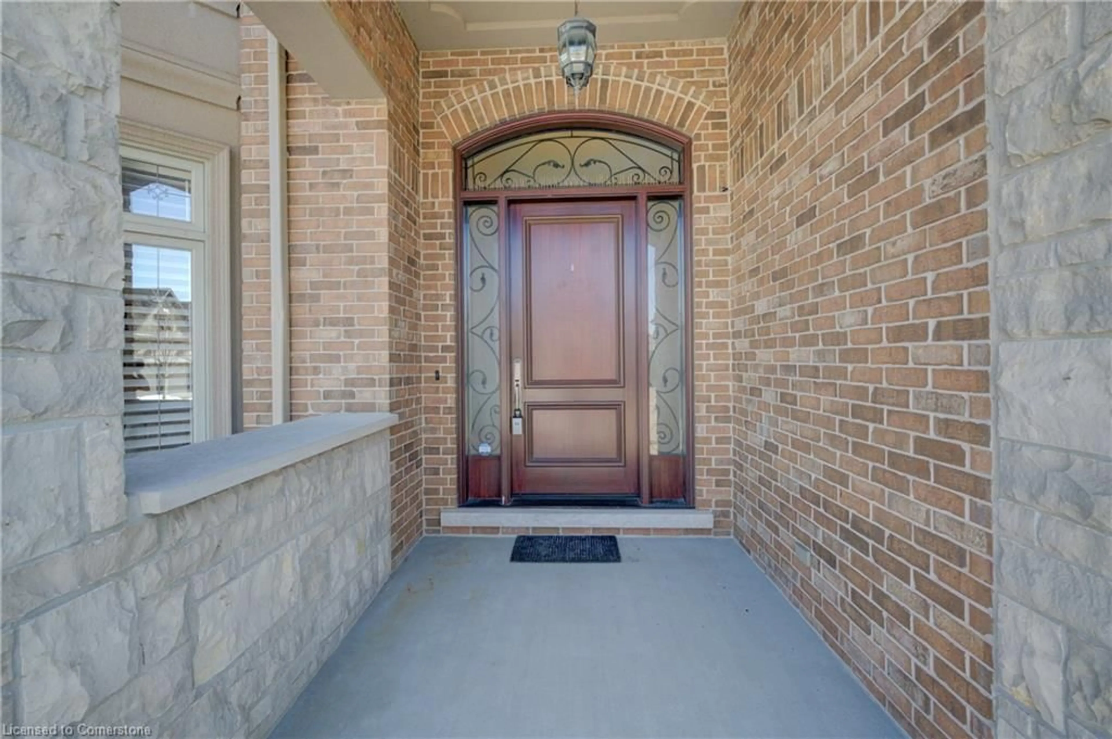 Indoor entryway for 20 Jacob Gingrich Dr, Kitchener Ontario N2P 2X9