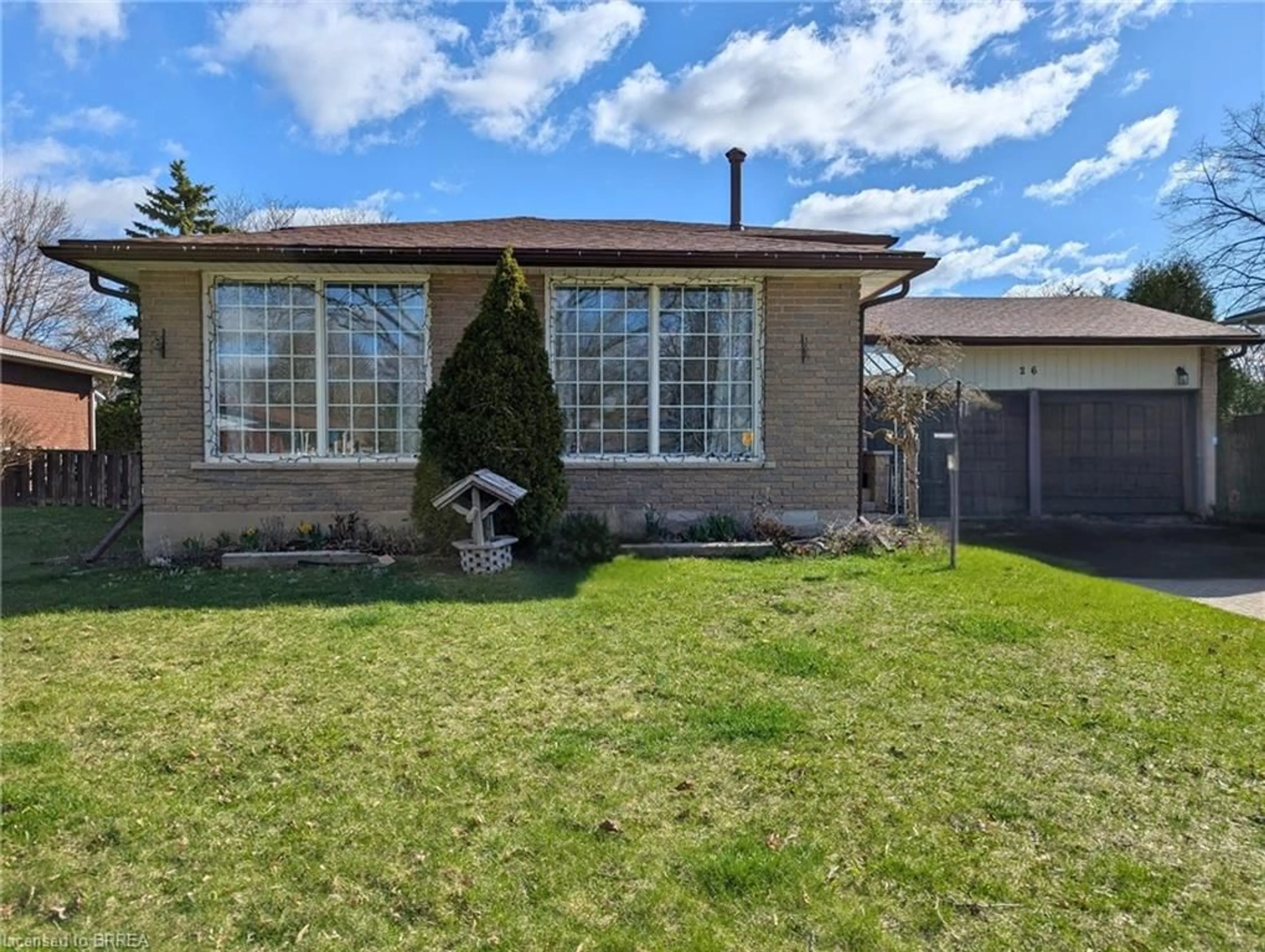 Home with brick exterior material, street for 26 Westbrier Knoll, Brantford Ontario N3R 5W1