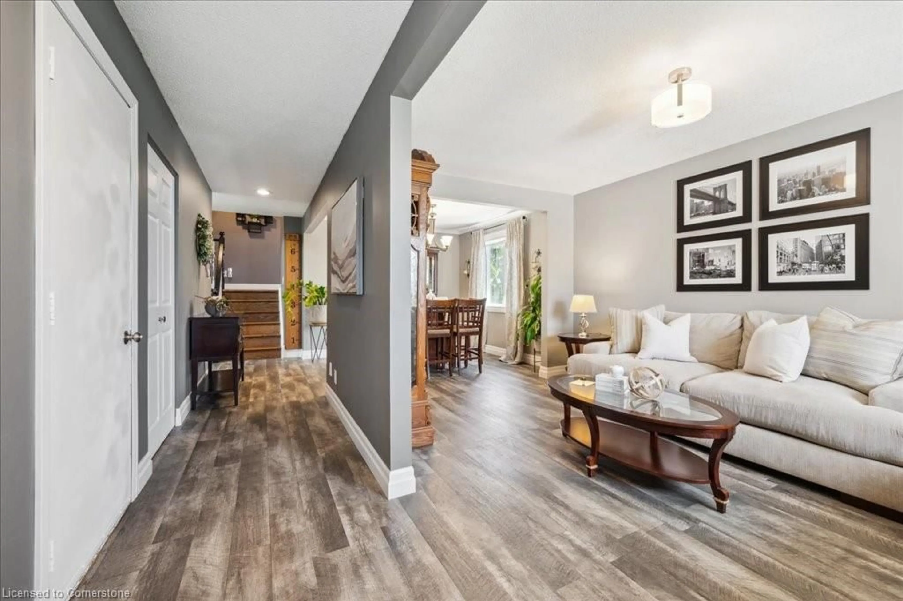 Indoor entryway for 51 Costain Crt, Kitchener Ontario N2N 3A5