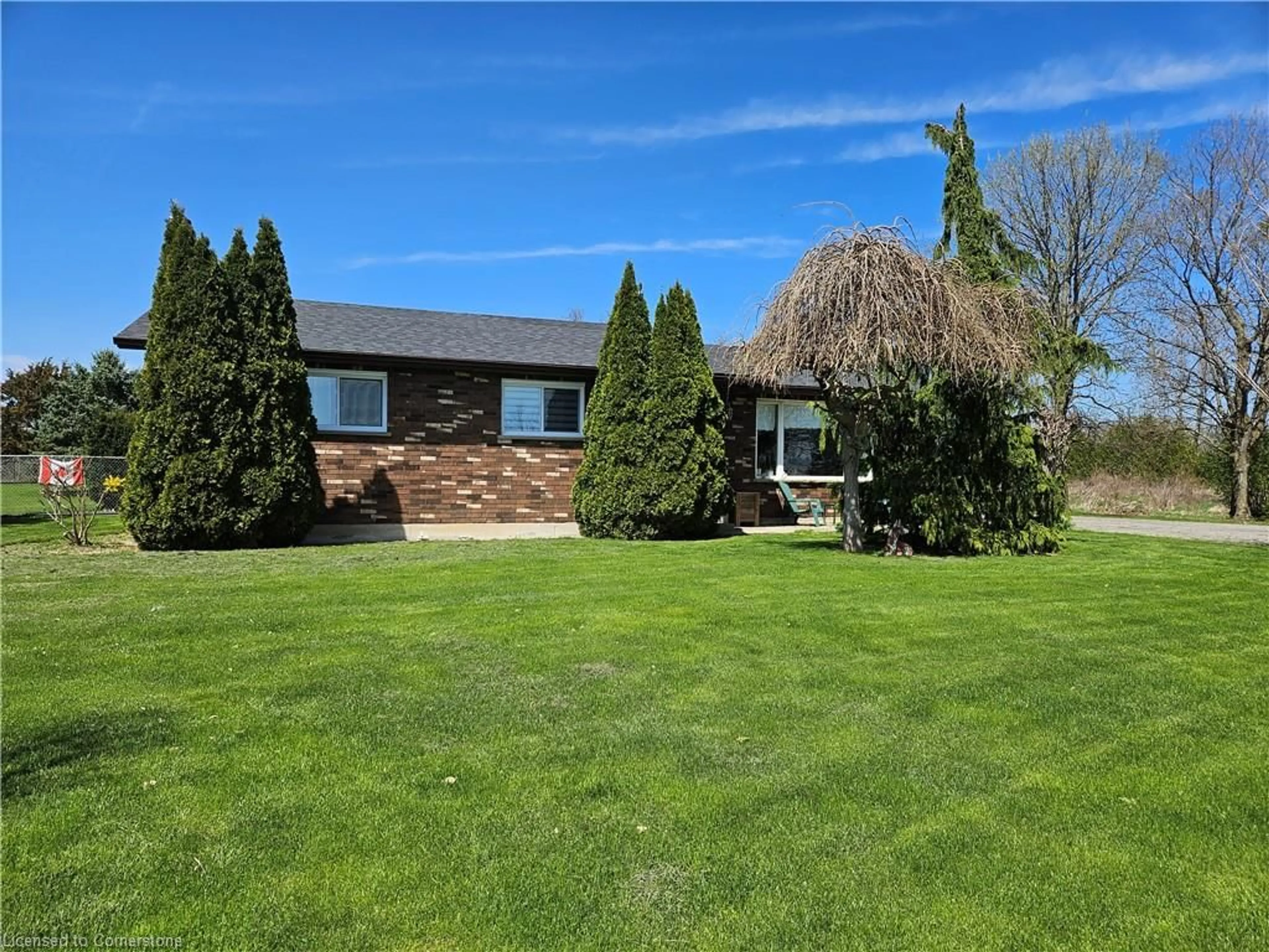 A pic from outside/outdoor area/front of a property/back of a property/a pic from drone, unknown for 1769 Concession 5 Rd, Waterford Ontario N0E 1Y0