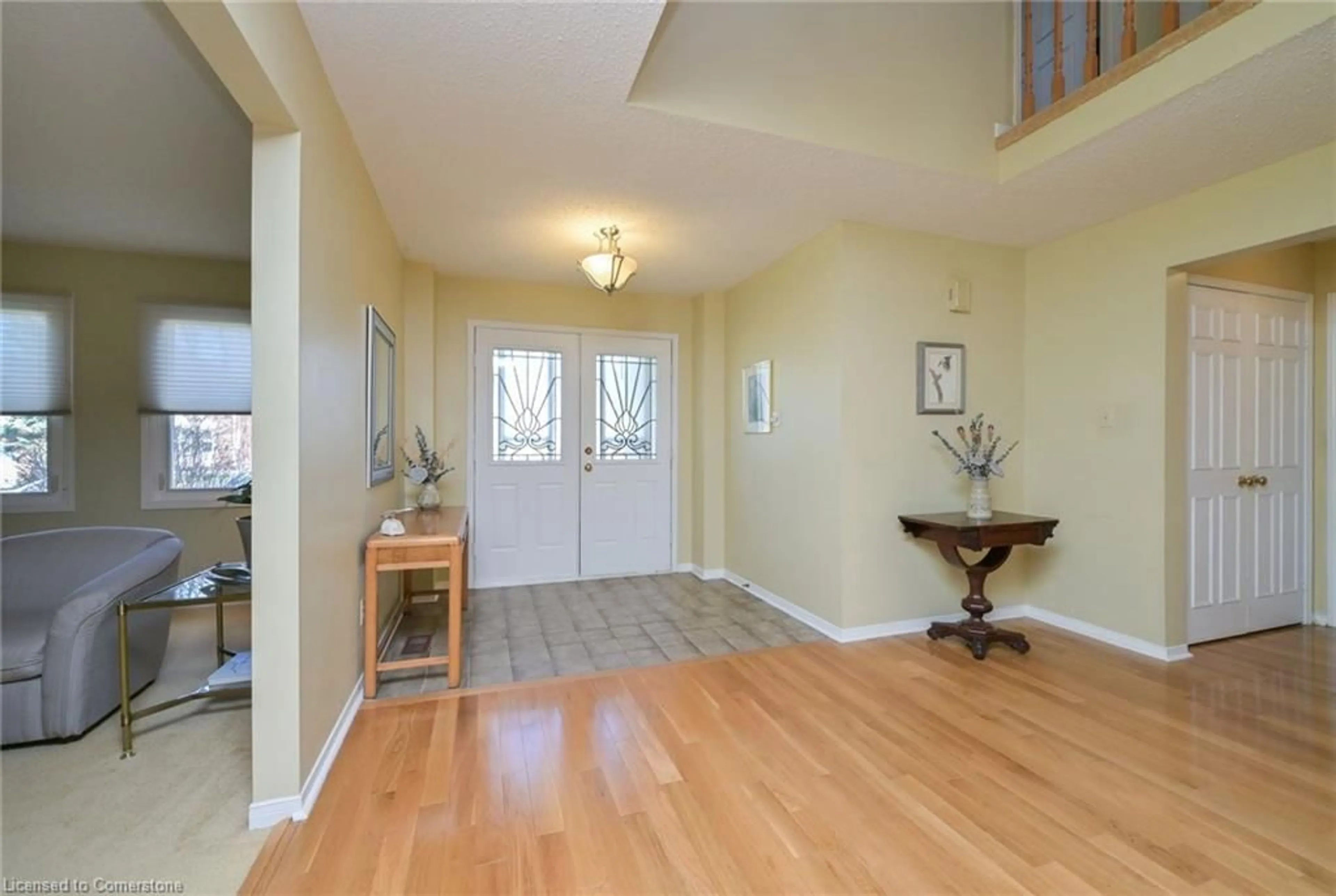 Indoor entryway for 6 Lombardy Cres, Brampton Ontario L6S 4L8