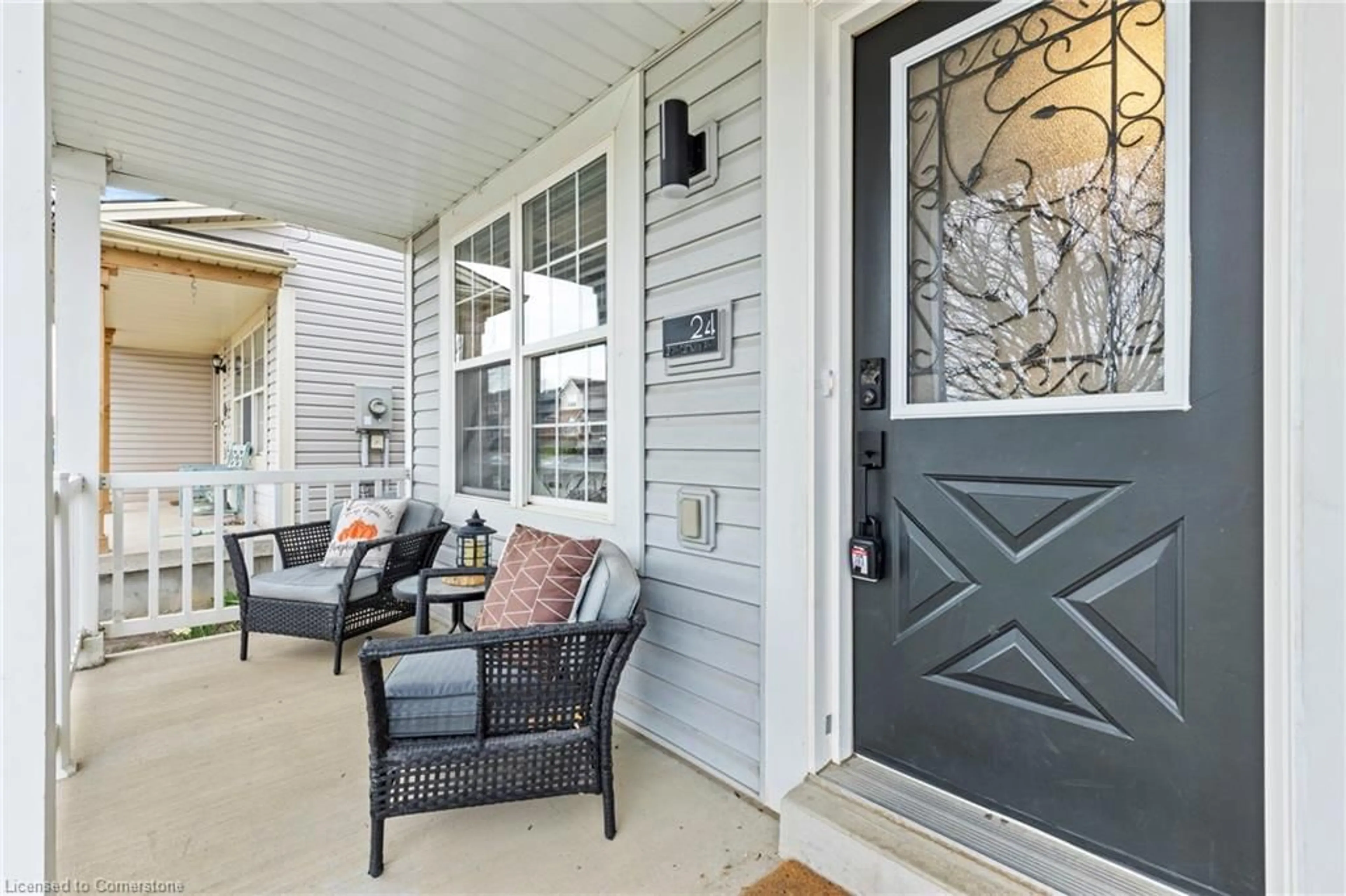 Indoor entryway for 24 Gaydon Way, Brantford Ontario N3T 6P8