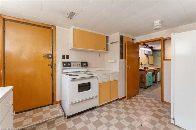 Additional property image - 161 Howard Ave