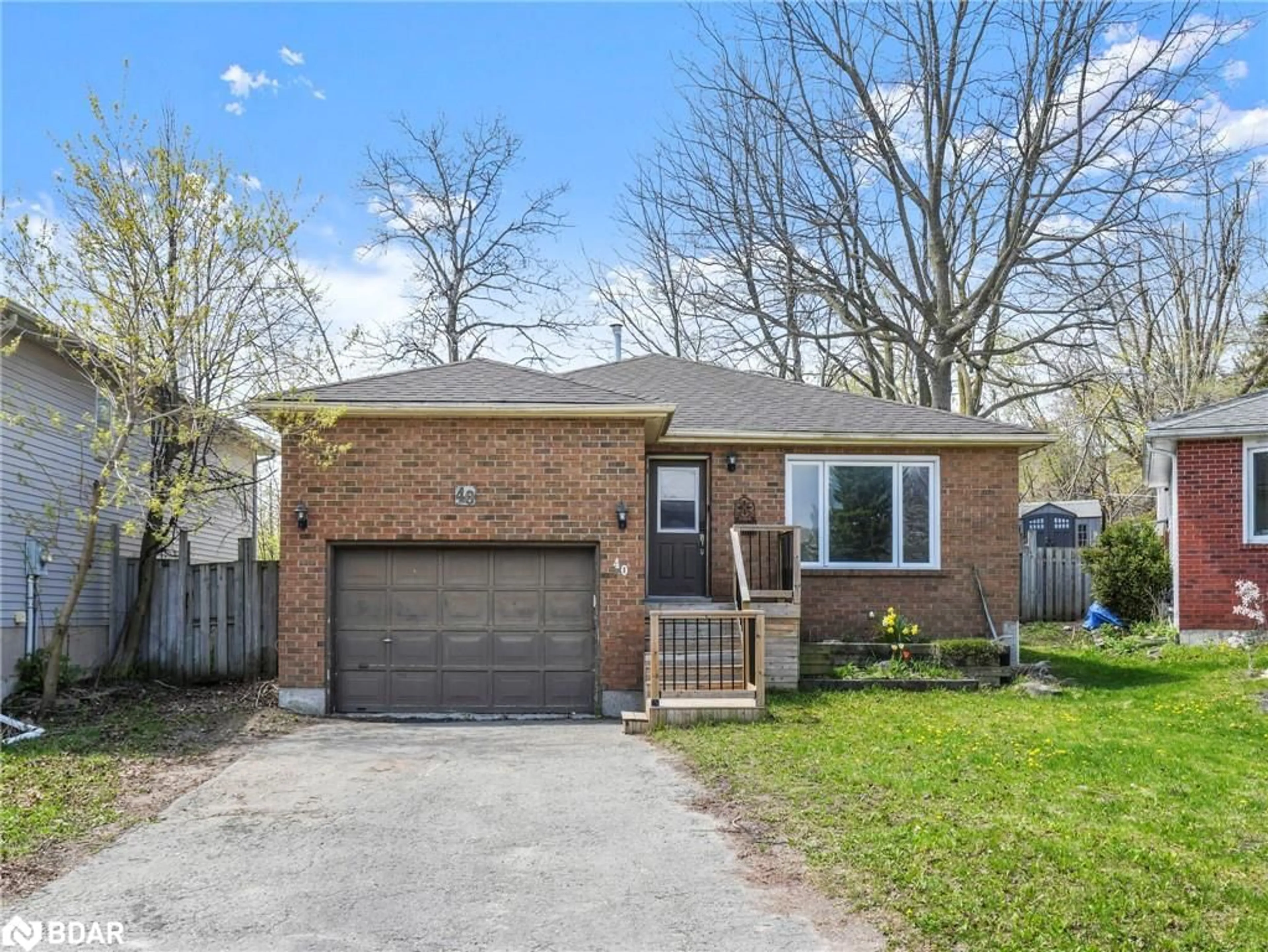 Home with brick exterior material, street for 40 Engel Cres, Barrie Ontario L4N 6K5