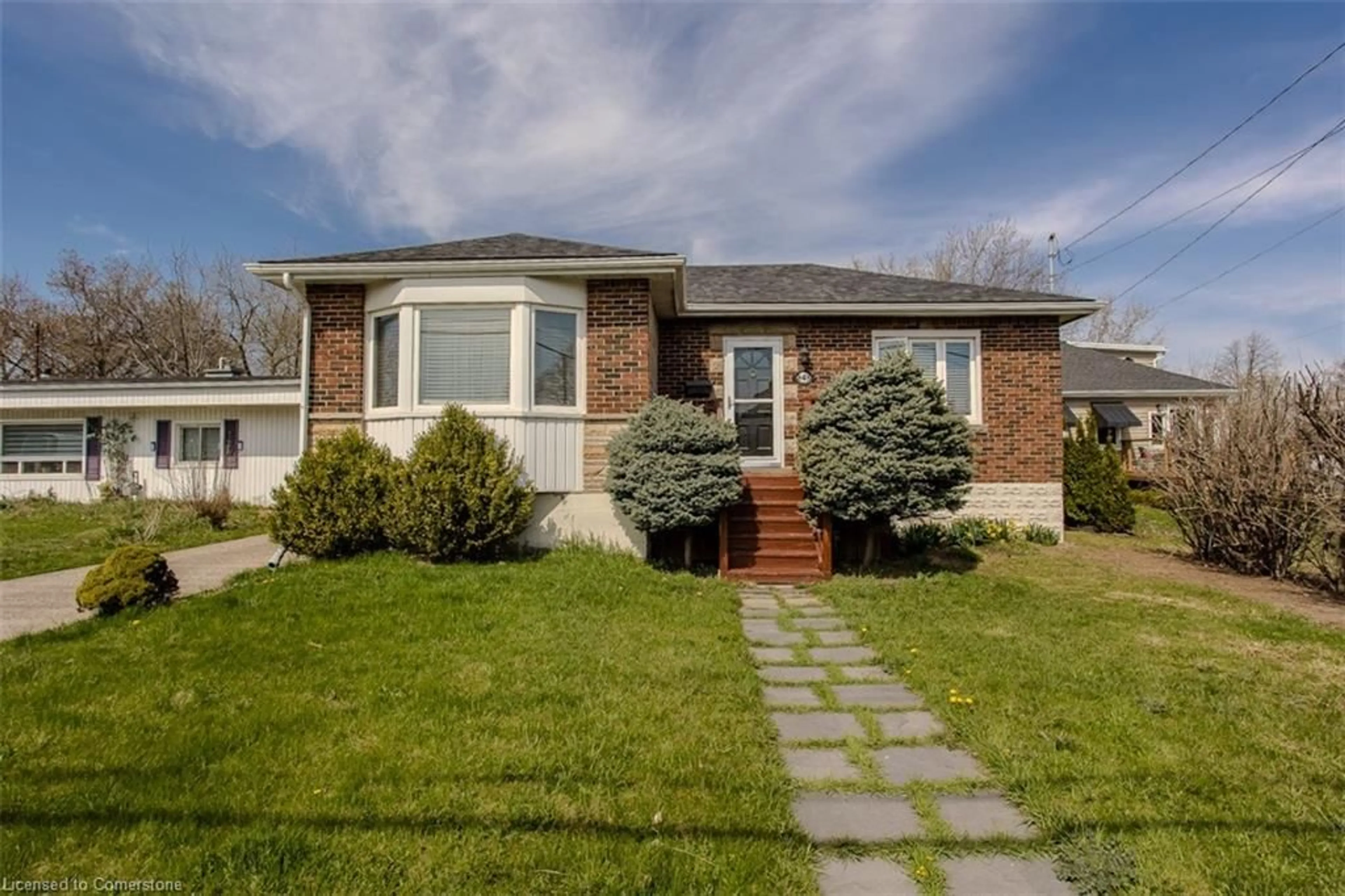 Home with brick exterior material, street for 848 Upper Wellington St, Hamilton Ontario L9A 3R9