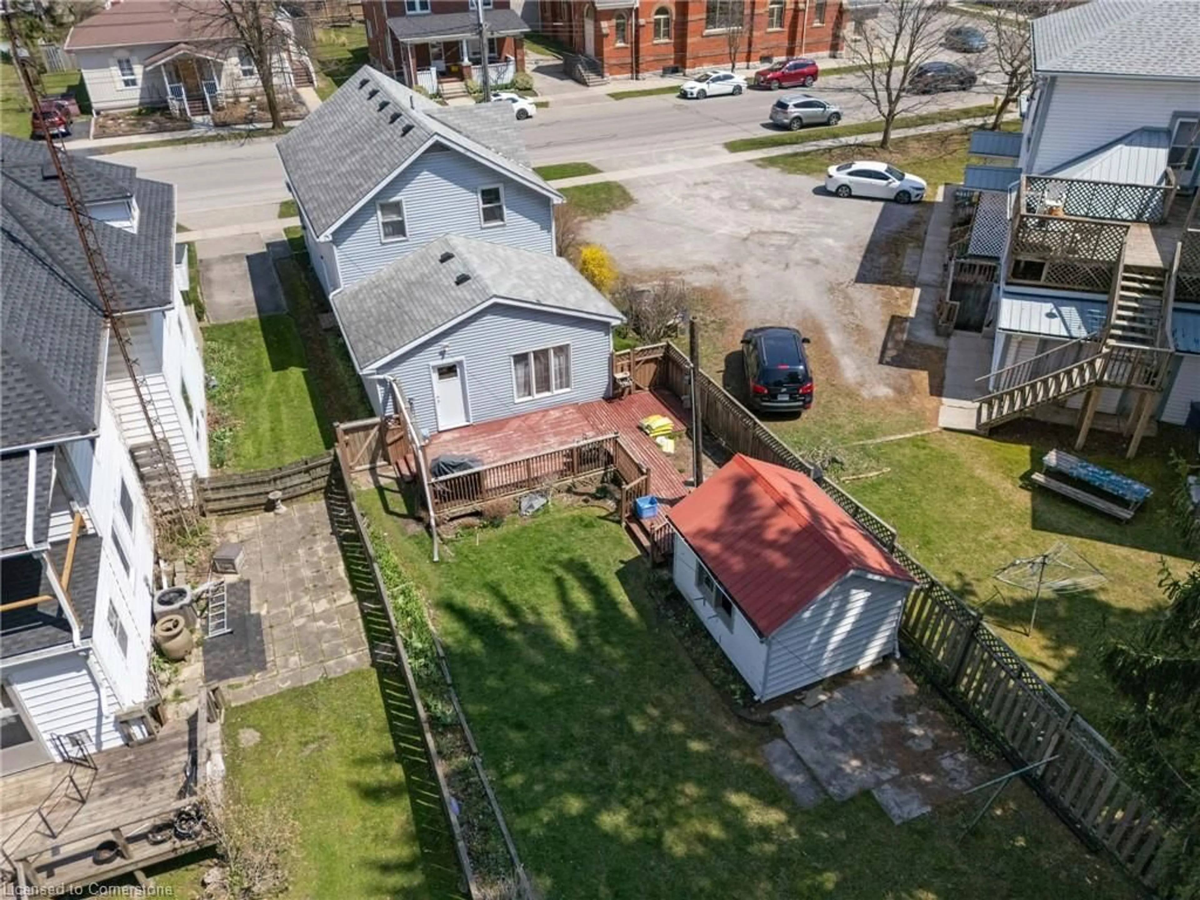 A pic from outside/outdoor area/front of a property/back of a property/a pic from drone, street for 405 St George St St, Port Dover Ontario N0A 1N0