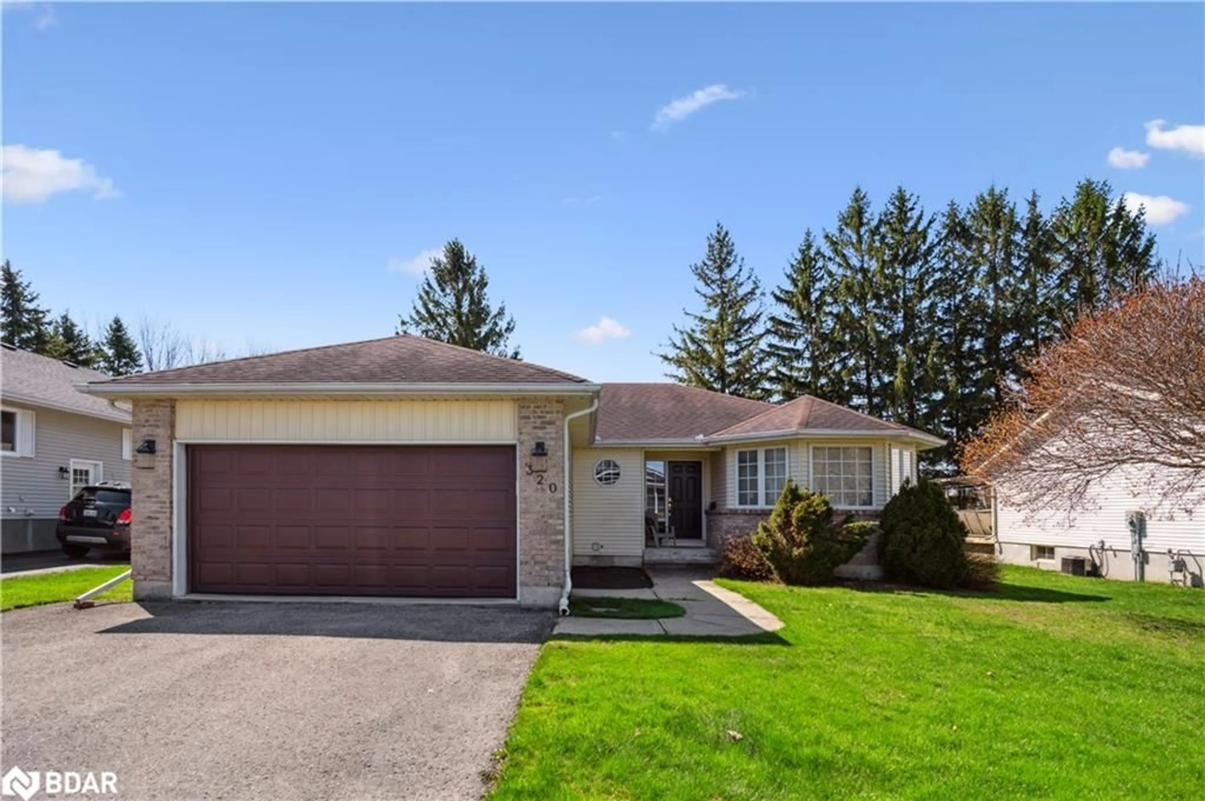 Unknown for 320 Bell St, Palmerston Ontario N0G 2P0