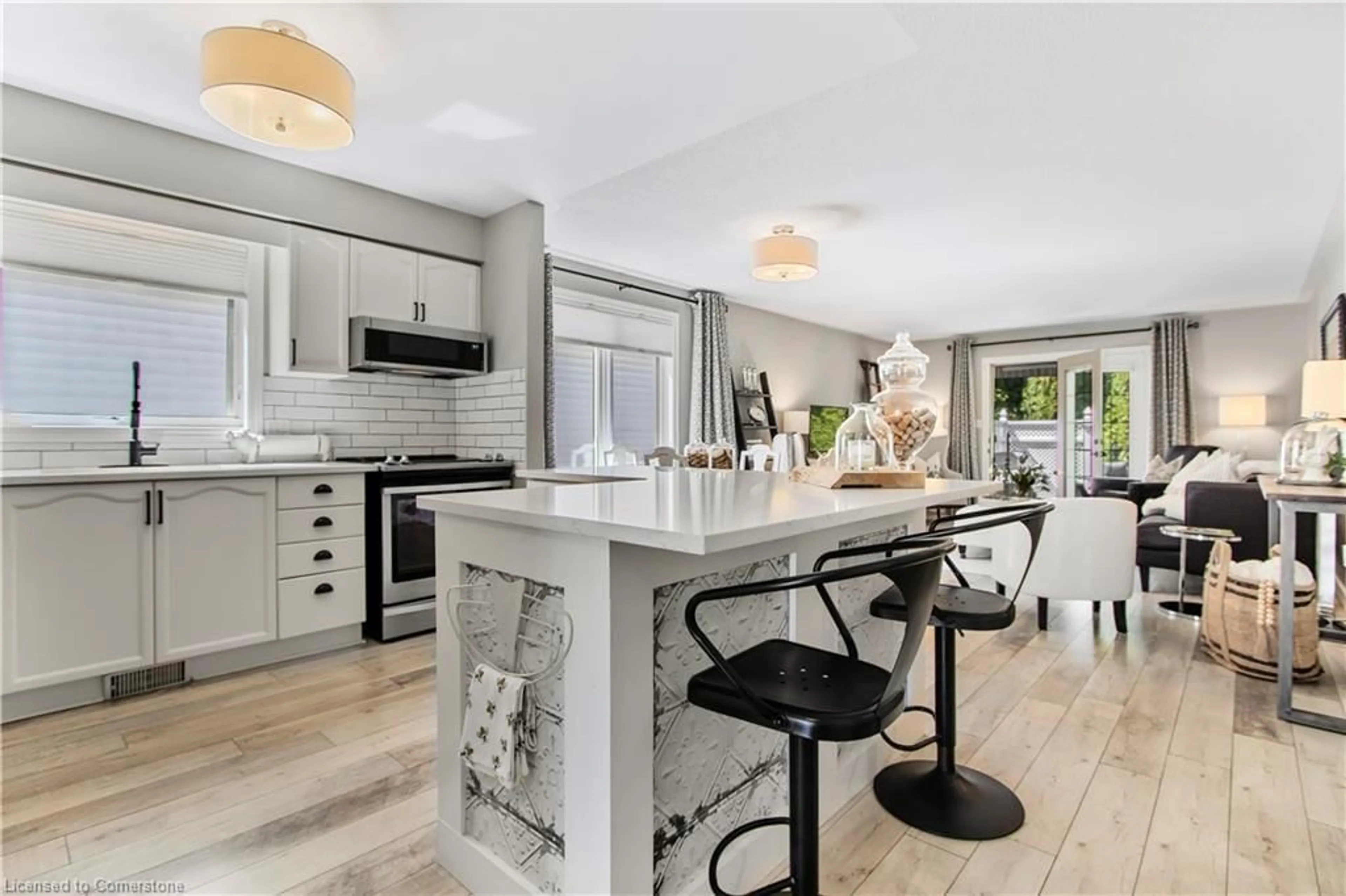 Open concept kitchen, ceramic/tile floor for 25 Brasher Dr, Tillsonburg Ontario N4G 5T2