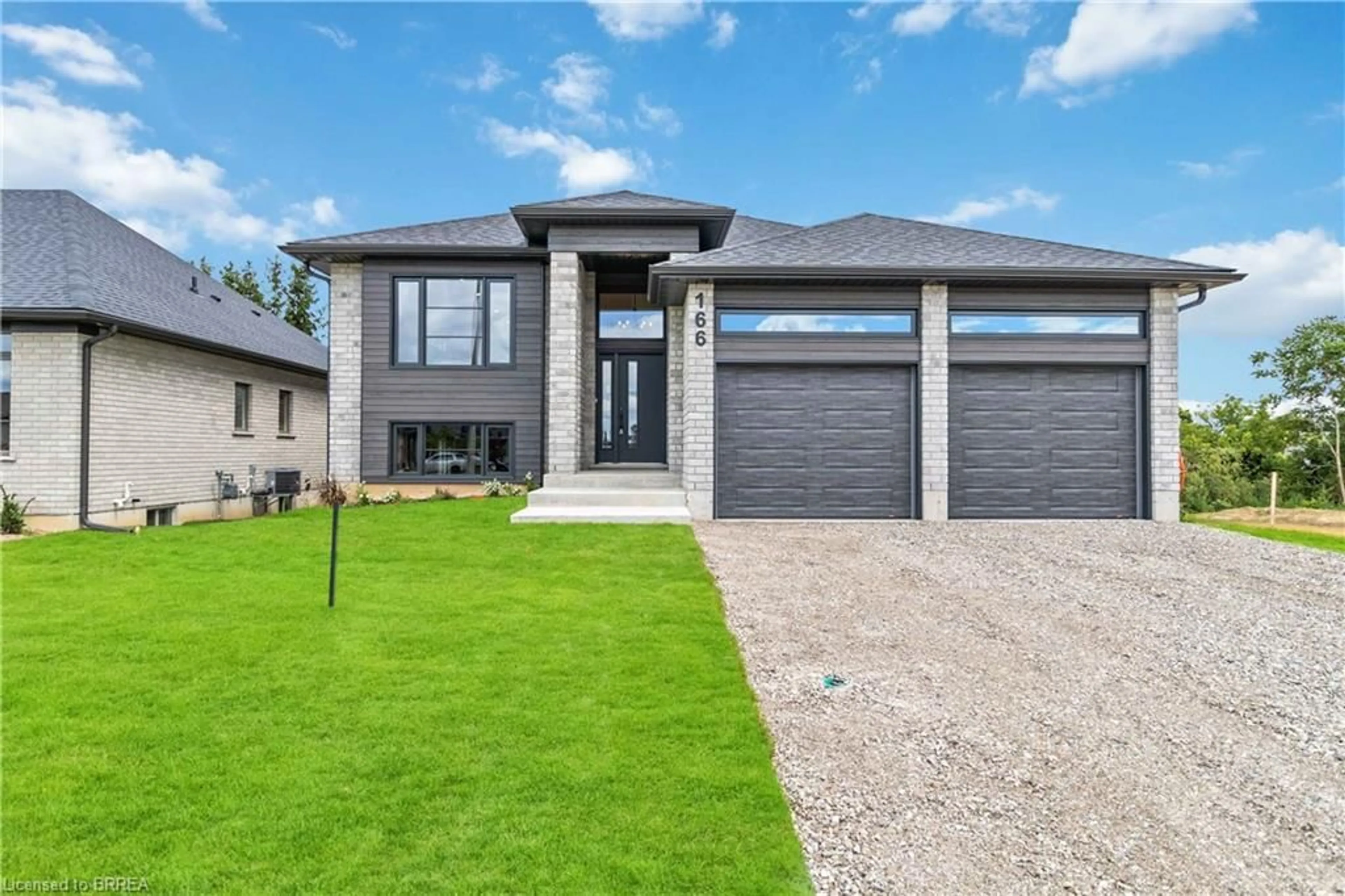 Home with brick exterior material, street for 262 Charles St, Waterford Ontario N0E 1Y0
