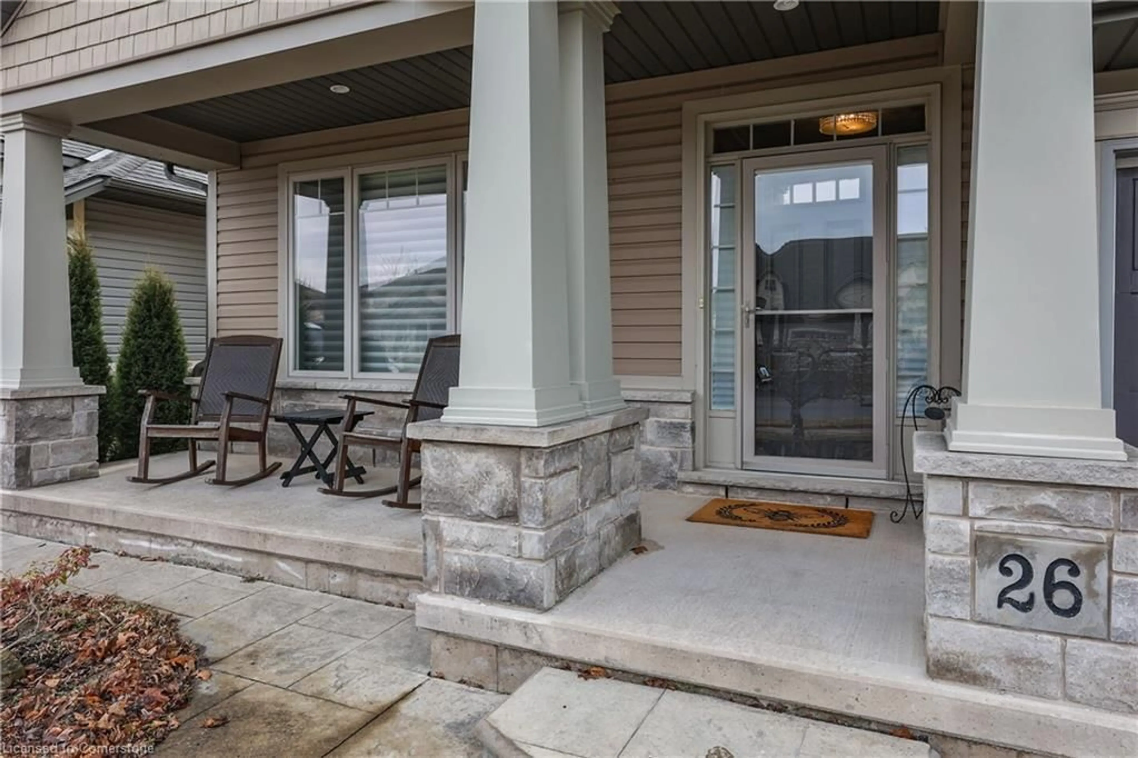 Patio, street for 26 Forestview Crt, Smithville Ontario L0R 2A0
