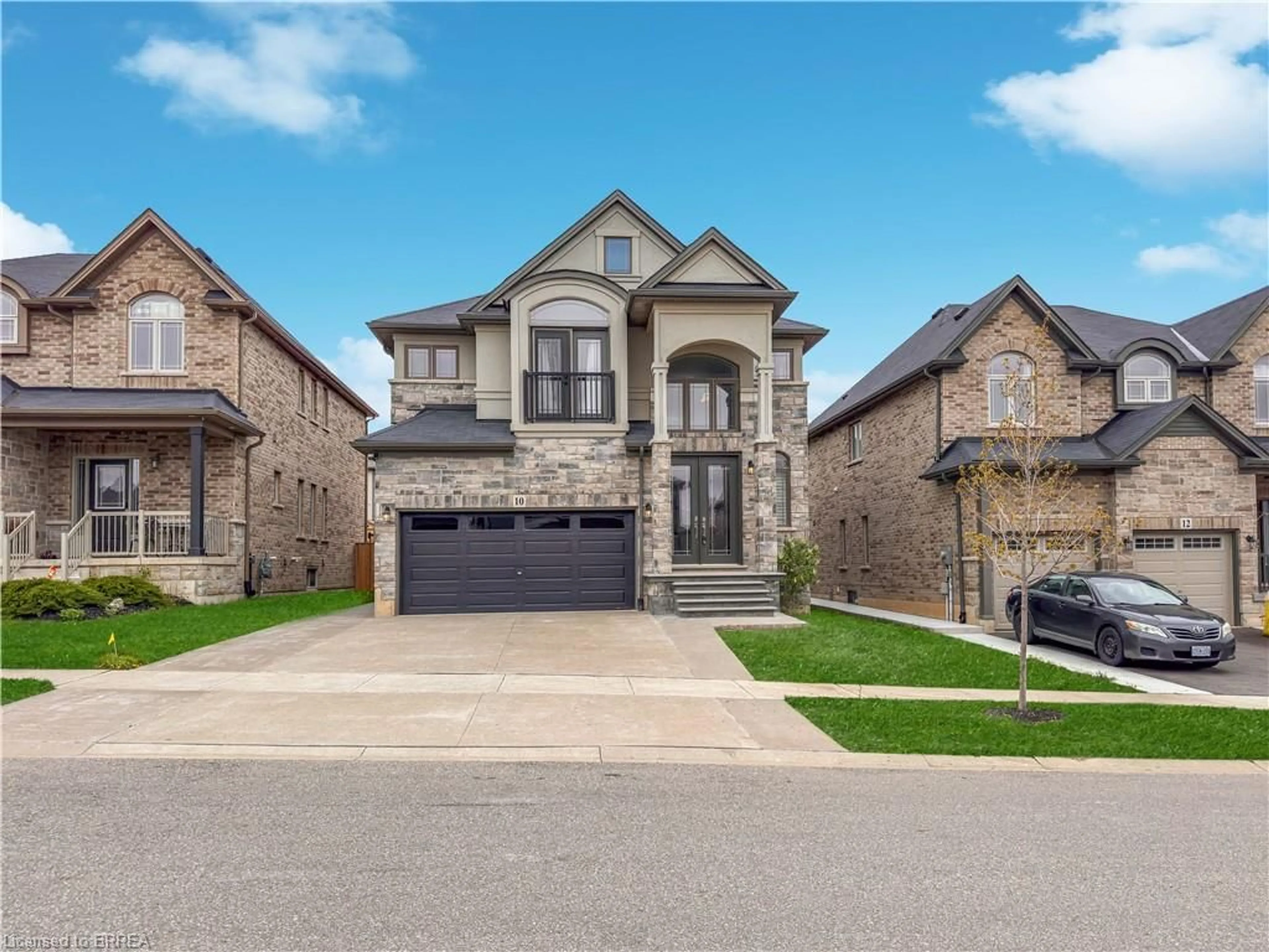 Home with brick exterior material, street for 10 Vic Chambers Pl, Paris Ontario N3L 0E7