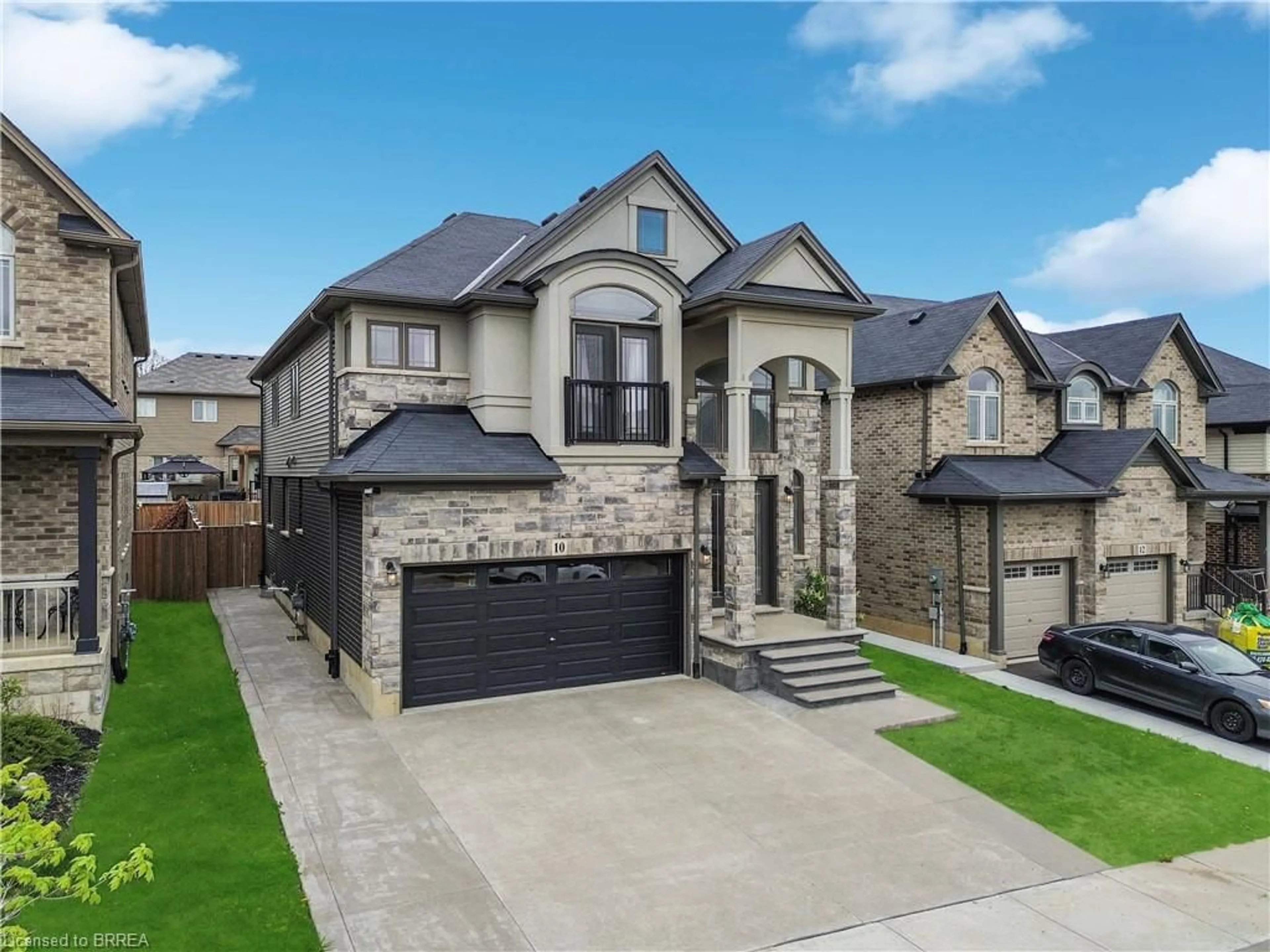 Home with brick exterior material, street for 10 Vic Chambers Pl, Paris Ontario N3L 0E7