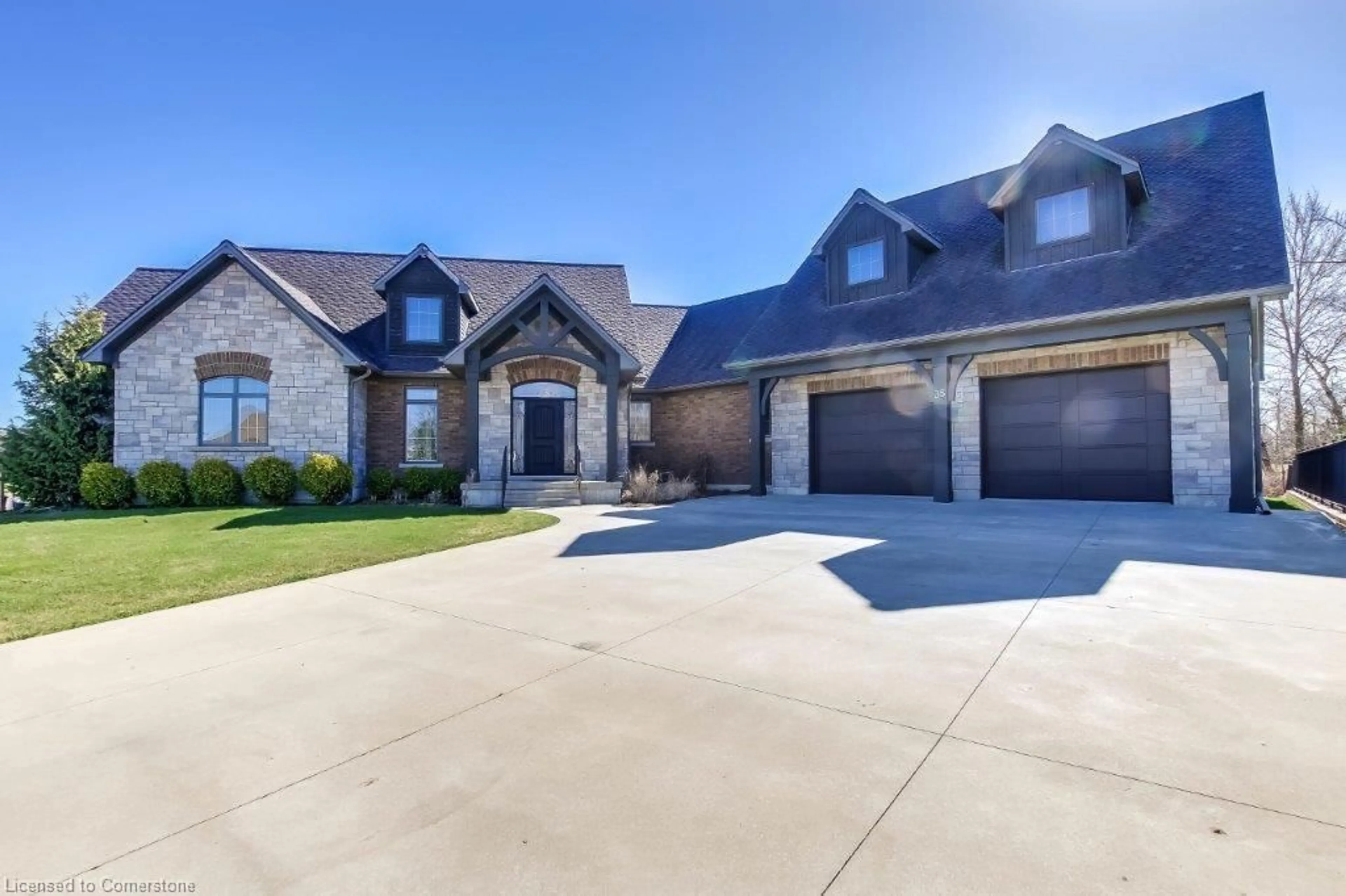 Home with brick exterior material, street for 35 Viola Crt, Delhi Ontario N4B 3C9