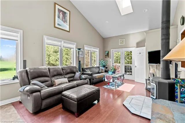 Additional property image - 973 Garden Lane