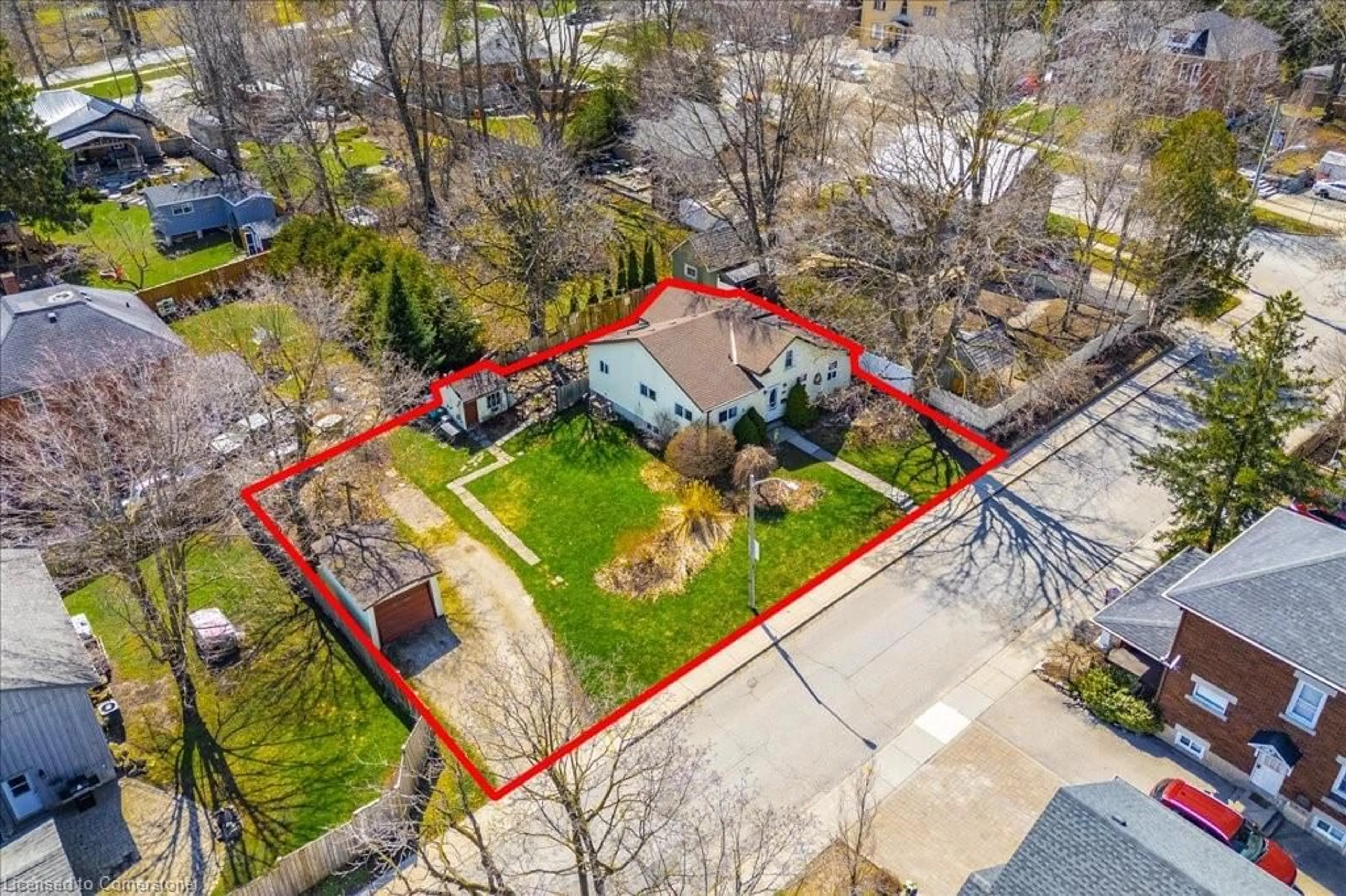 A pic from outside/outdoor area/front of a property/back of a property/a pic from drone, street for 255 Provost Lane, Fergus Ontario N1M 2M9