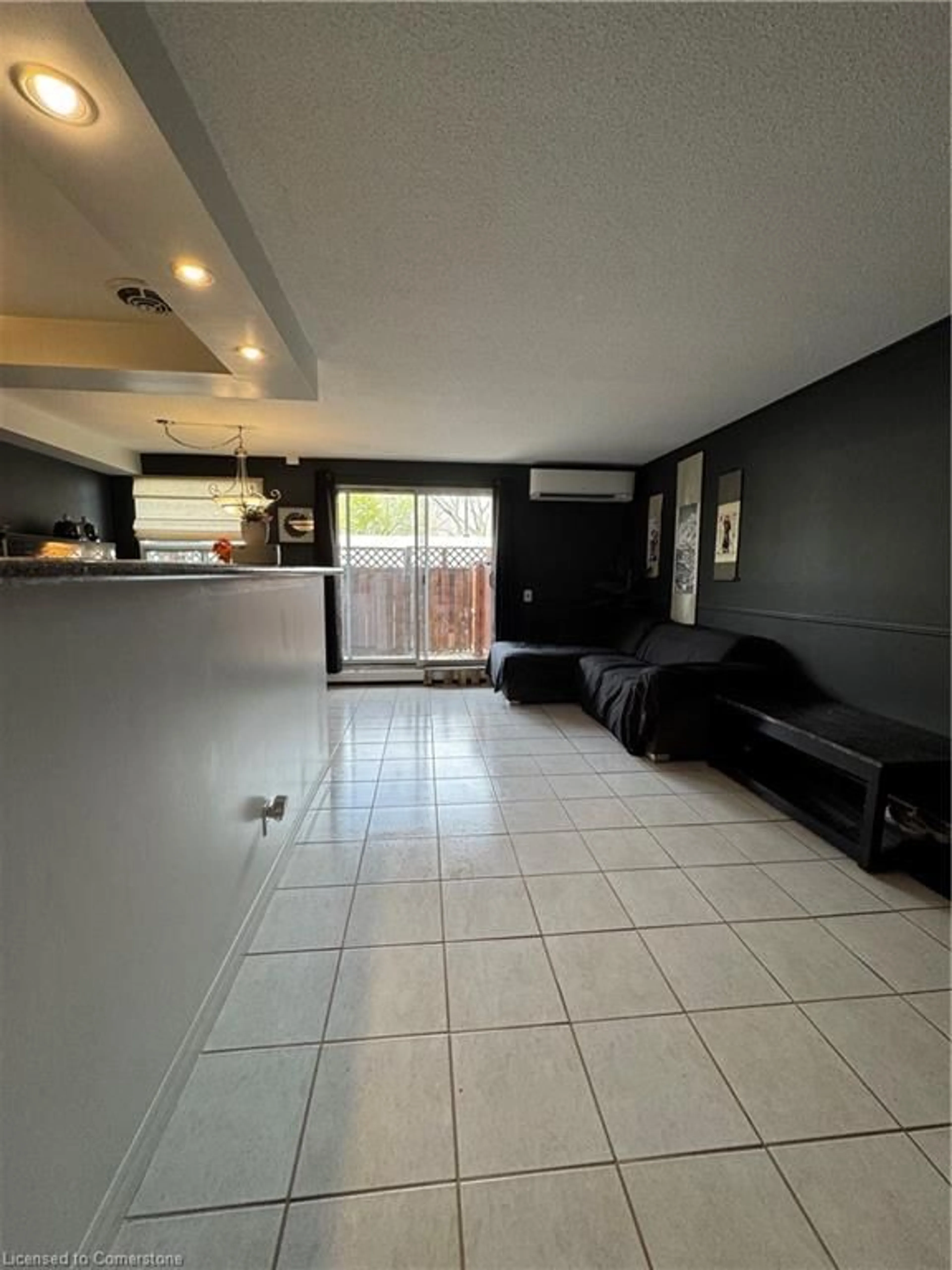 Unknown for 793 Colborne St #107, Brantford Ontario N3S 7J3