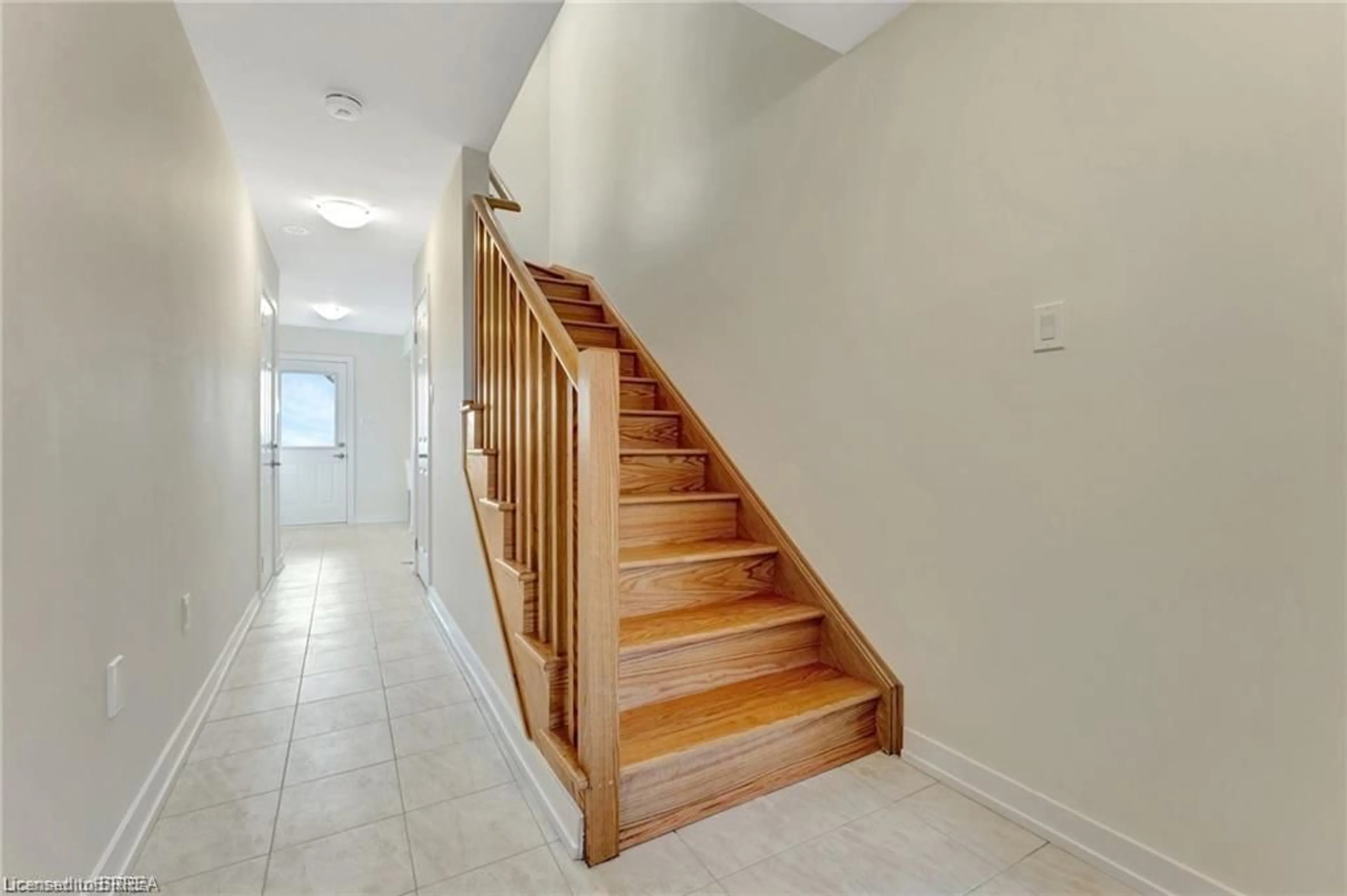 Unknown for 51 Baskett St, Brantford Ontario N3T 0W3