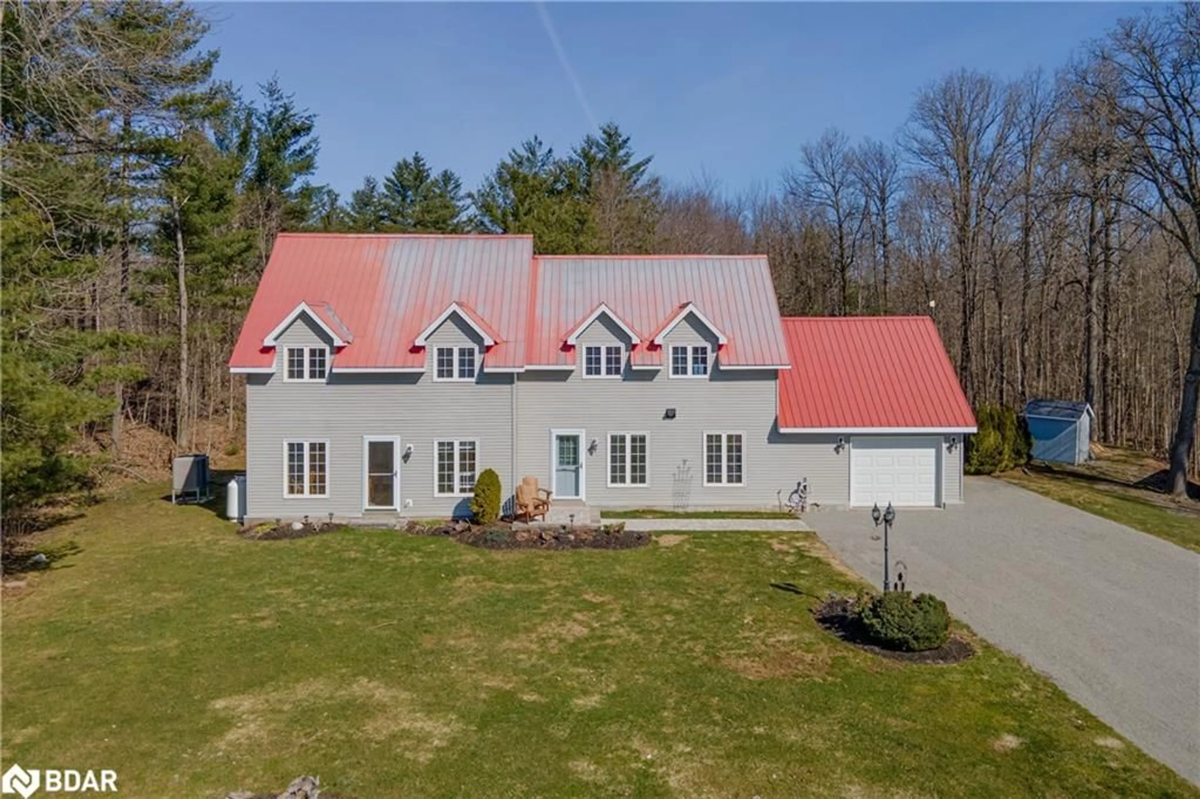 A pic from outside/outdoor area/front of a property/back of a property/a pic from drone, building for 1572 Laughlin Falls Rd, Coldwater Ontario L0K 1E0