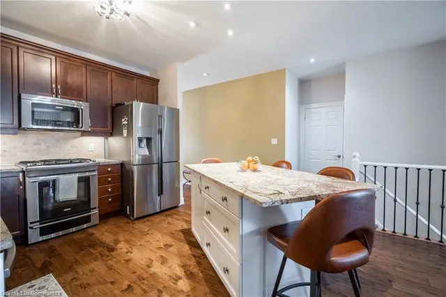 Additional property image - 10 Greenbrook Dr Unit 10