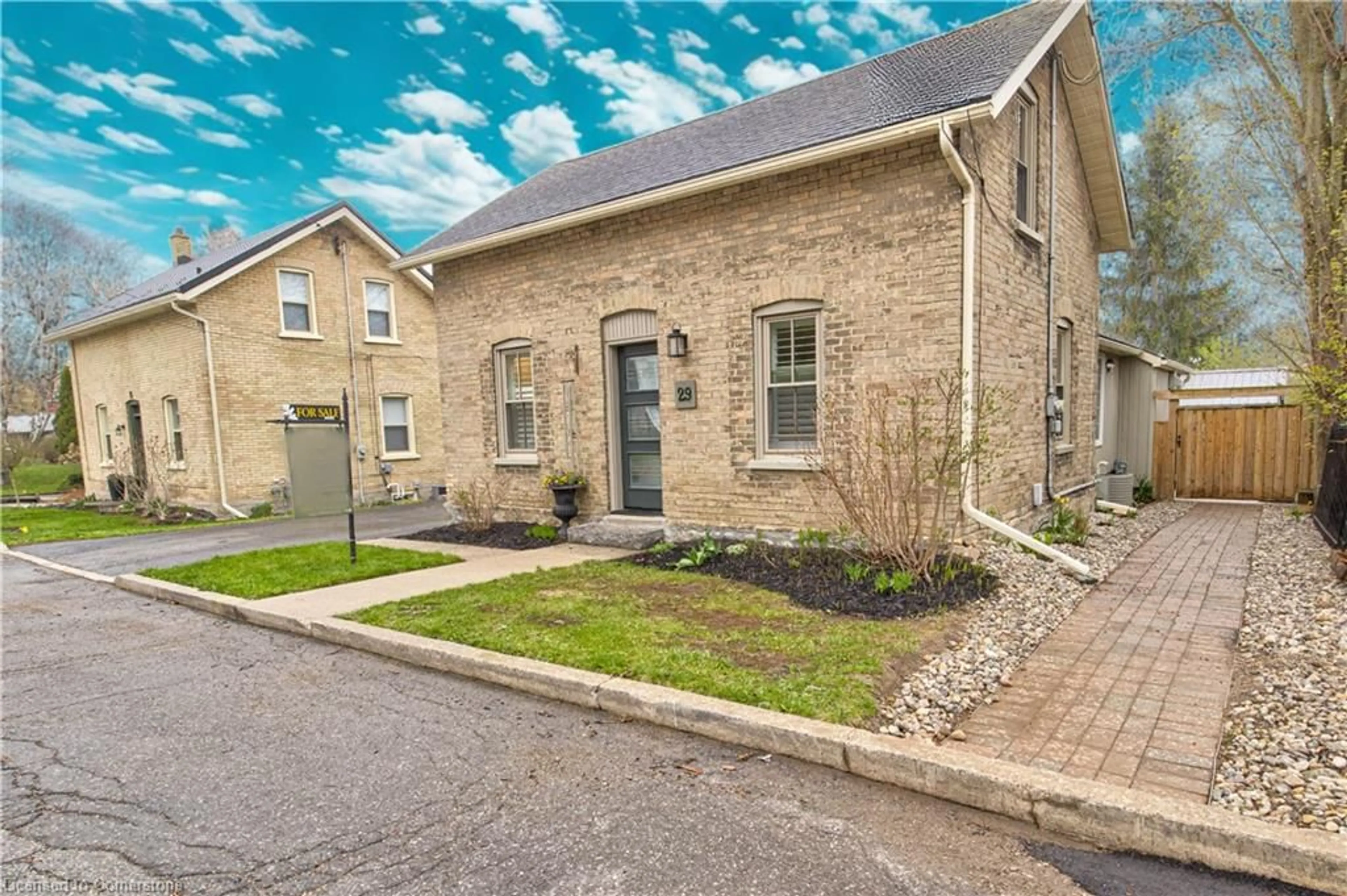 Home with brick exterior material, street for 29 Hall St, Ayr Ontario N0B 1E0