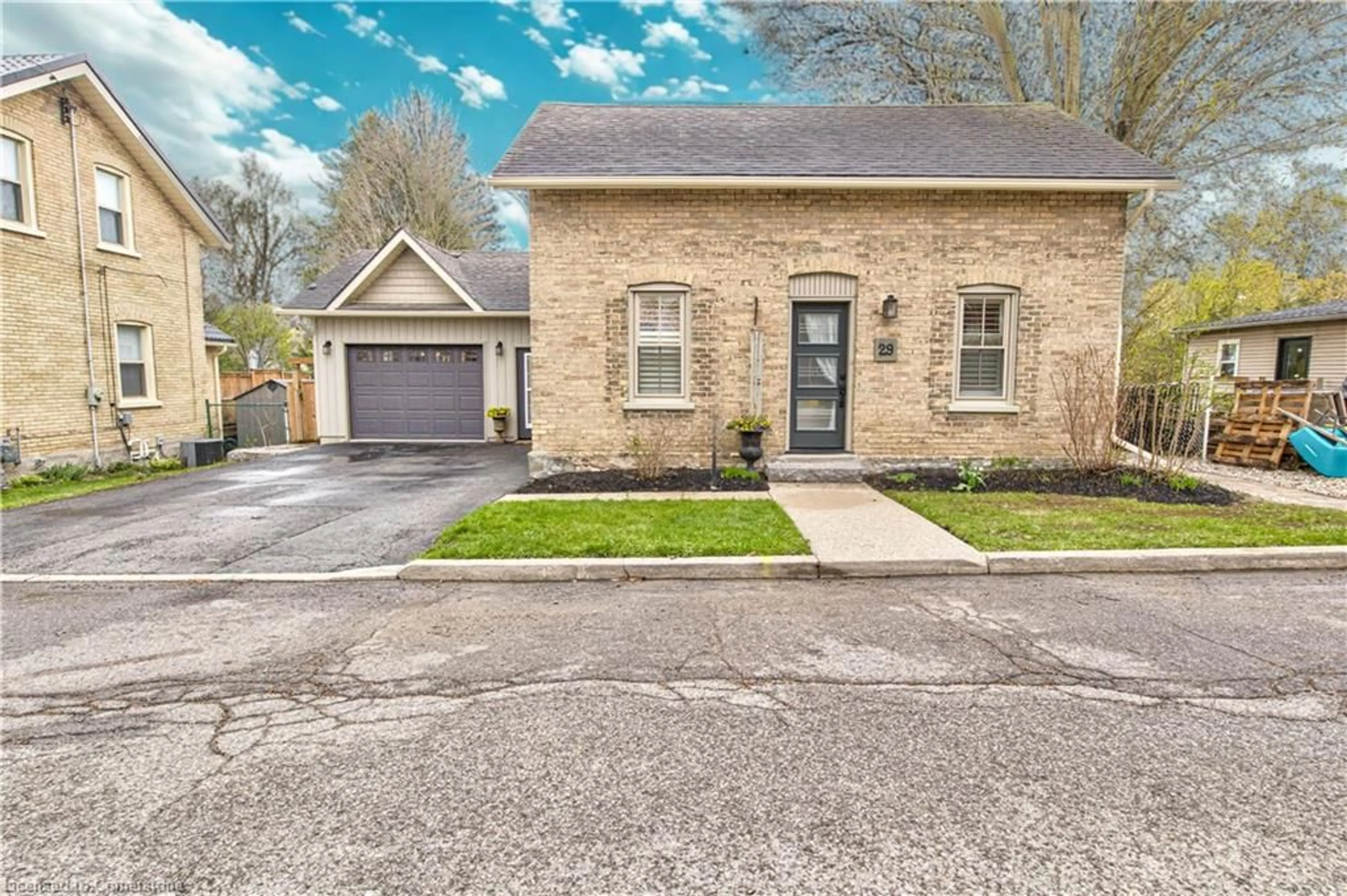 Home with brick exterior material, street for 29 Hall St, Ayr Ontario N0B 1E0