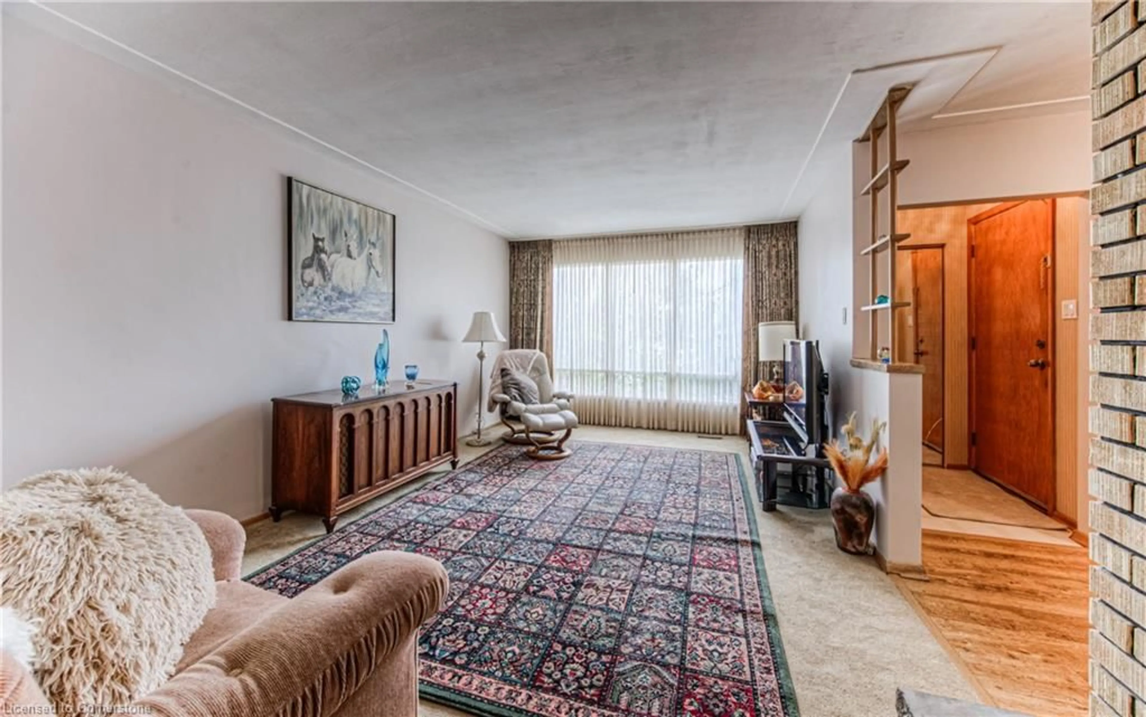 Living room with furniture, carpet floor for 155 Kenneth Ave, Kitchener Ontario N2A 1W3