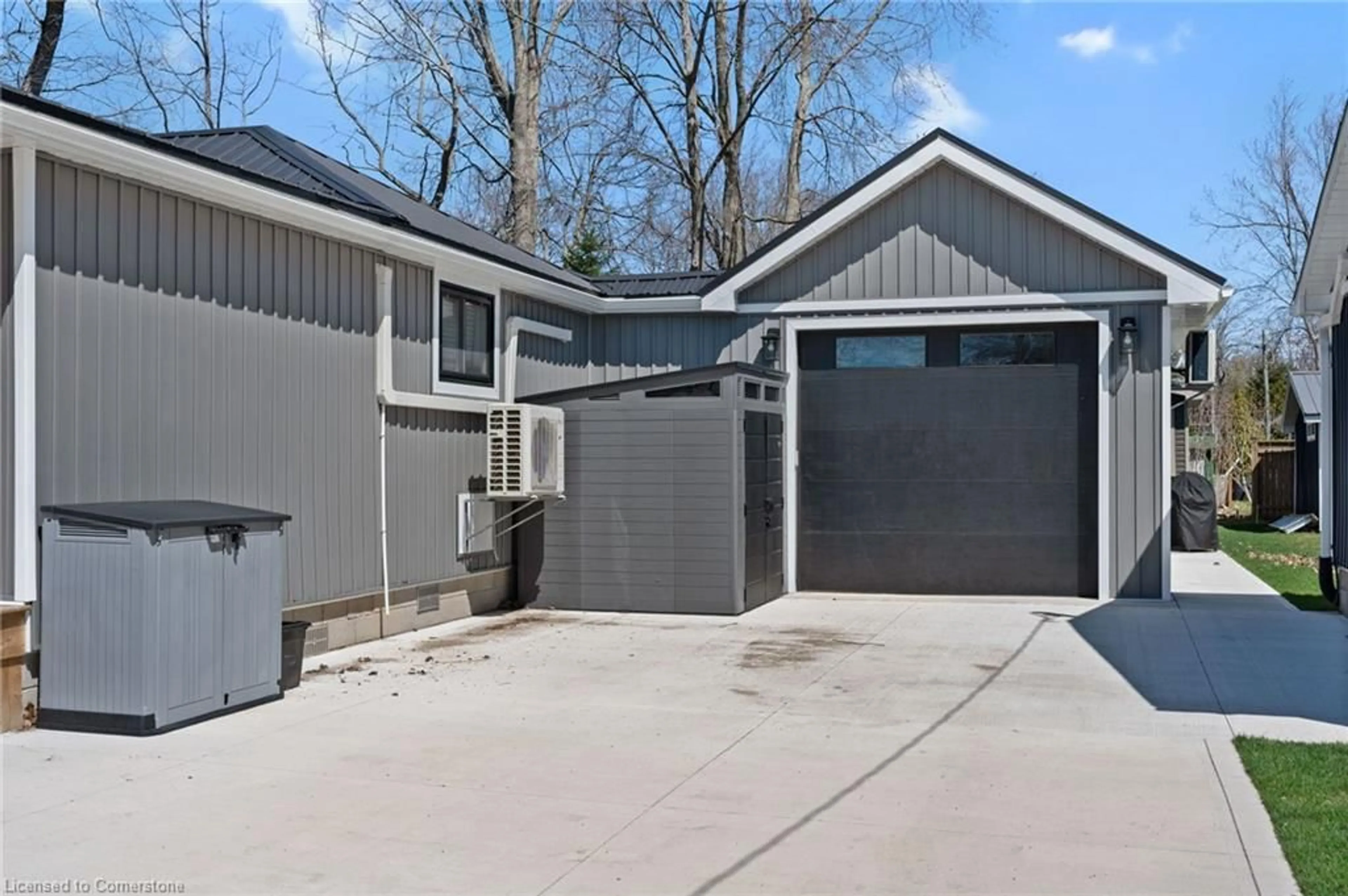 Indoor garage for 13 Walmsley St, Turkey Point Ontario N0E 1T0