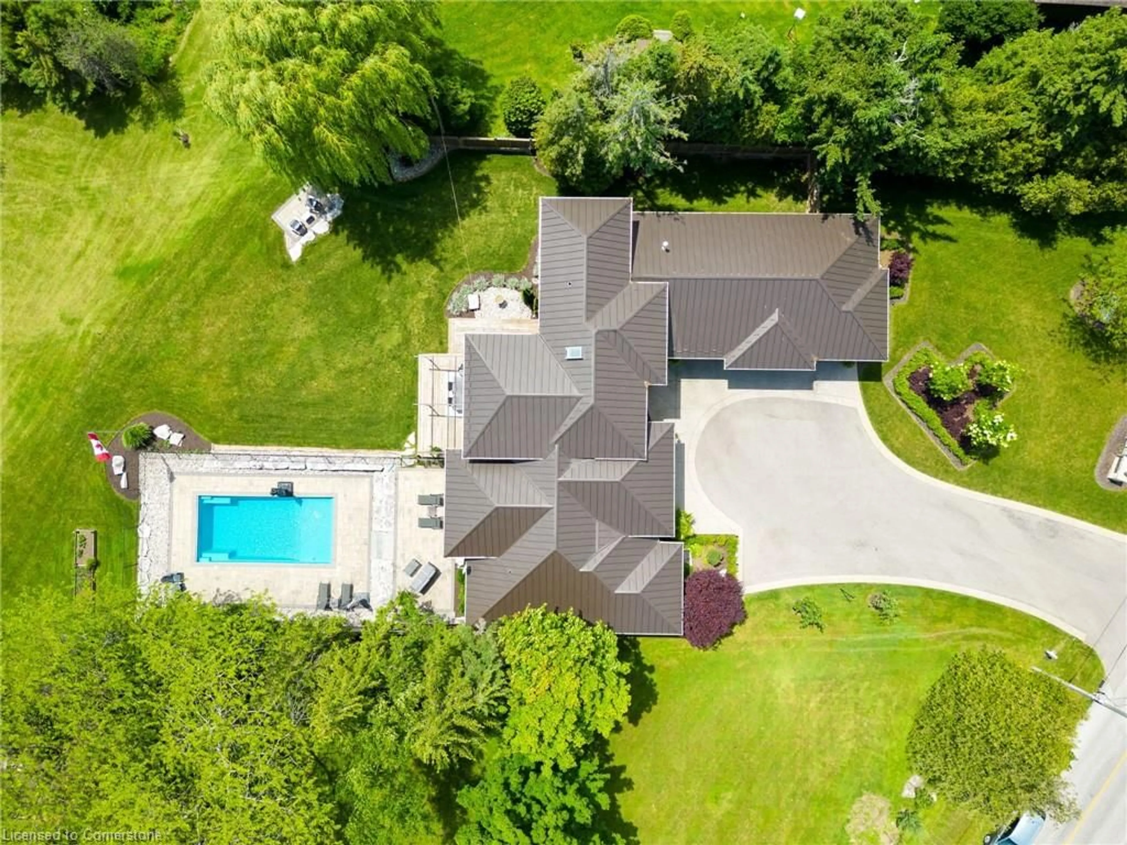 A pic from outside/outdoor area/front of a property/back of a property/a pic from drone, unknown for 336 New Lakeshore Rd, Port Dover Ontario N0A 1N3