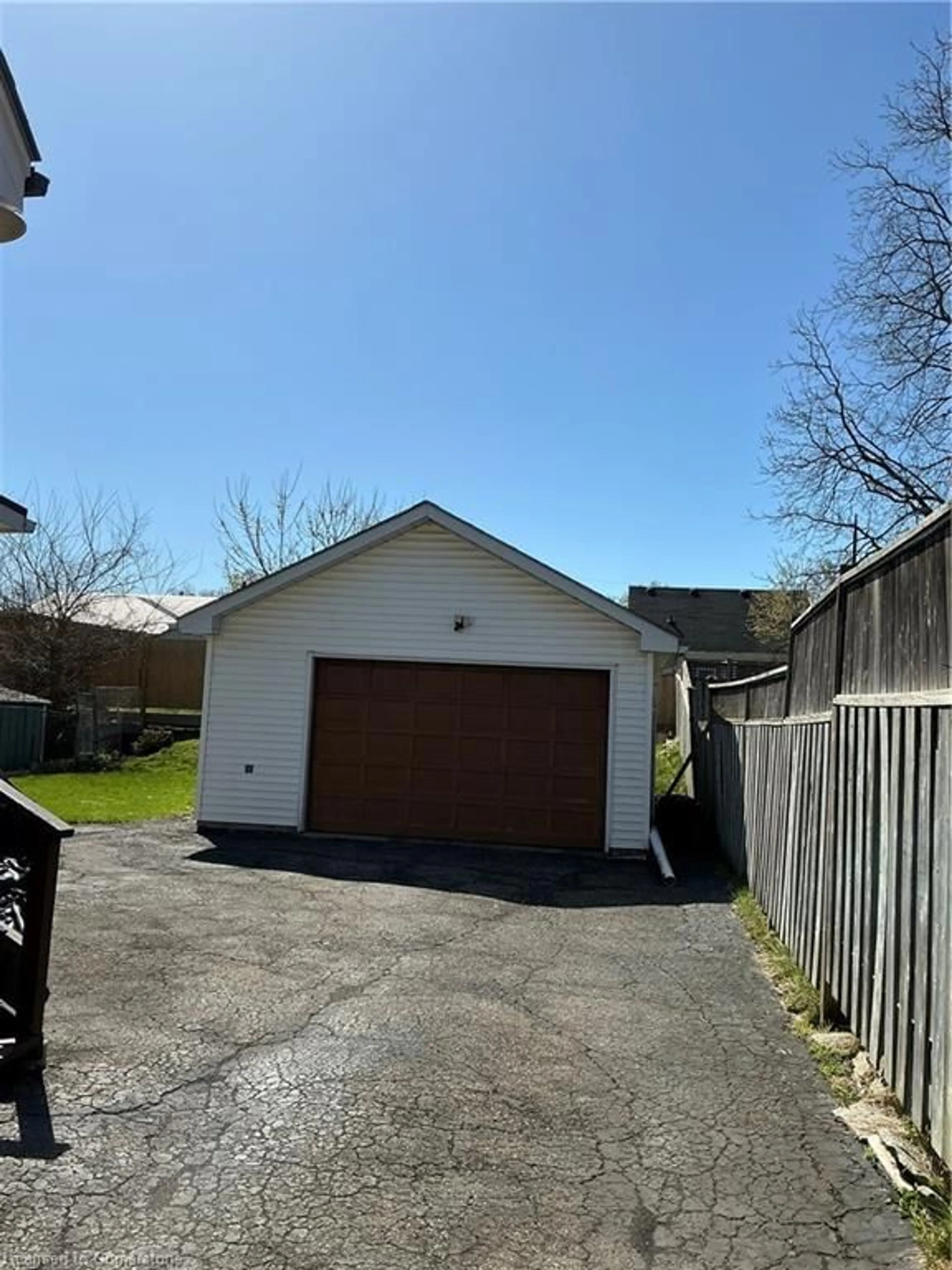 Unknown for 83 Adelaide St, Kitchener Ontario N2M 2B5