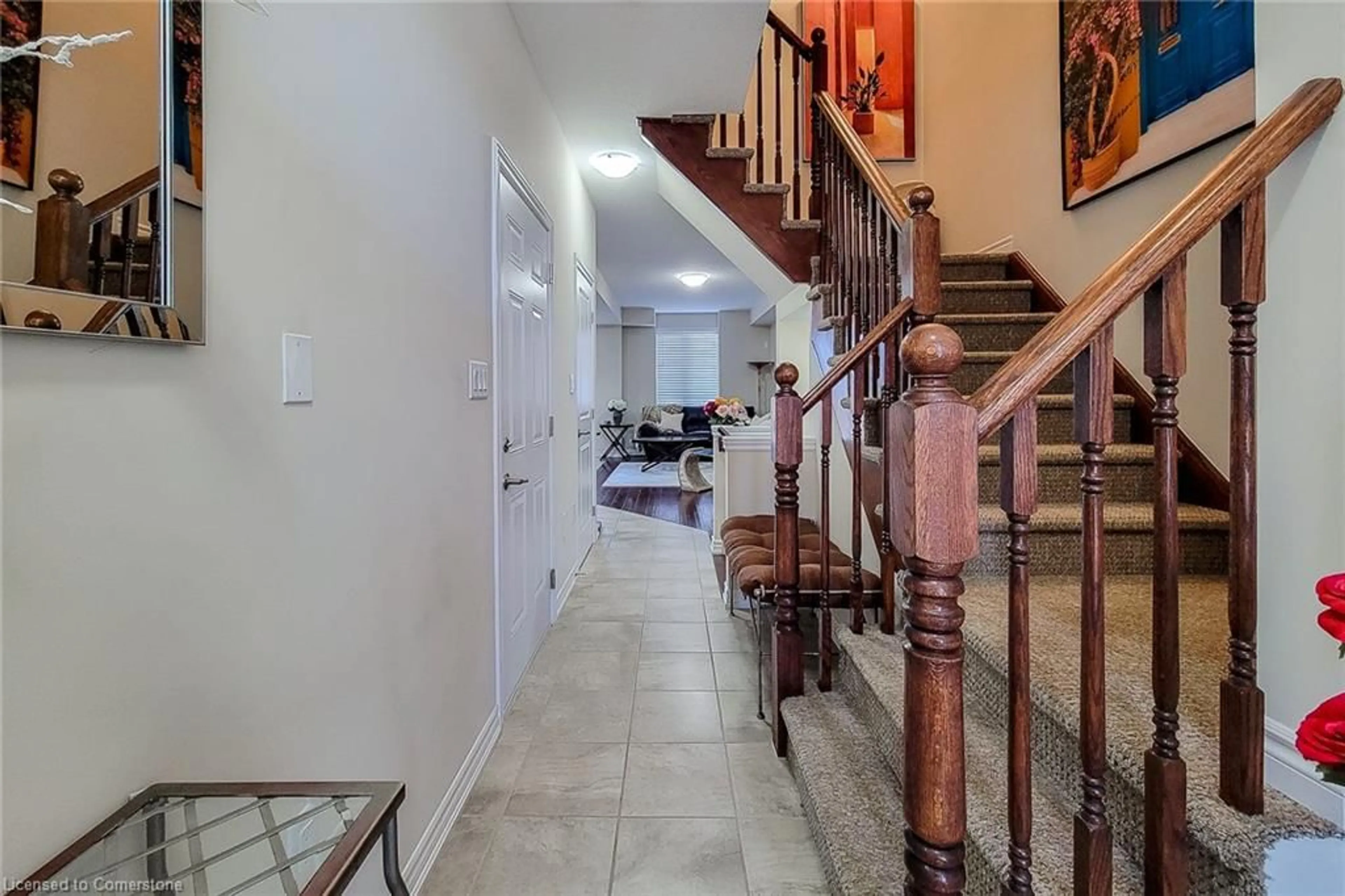 Indoor foyer for 1 Tom Brown Dr #16, Paris Ontario N3L 0H8