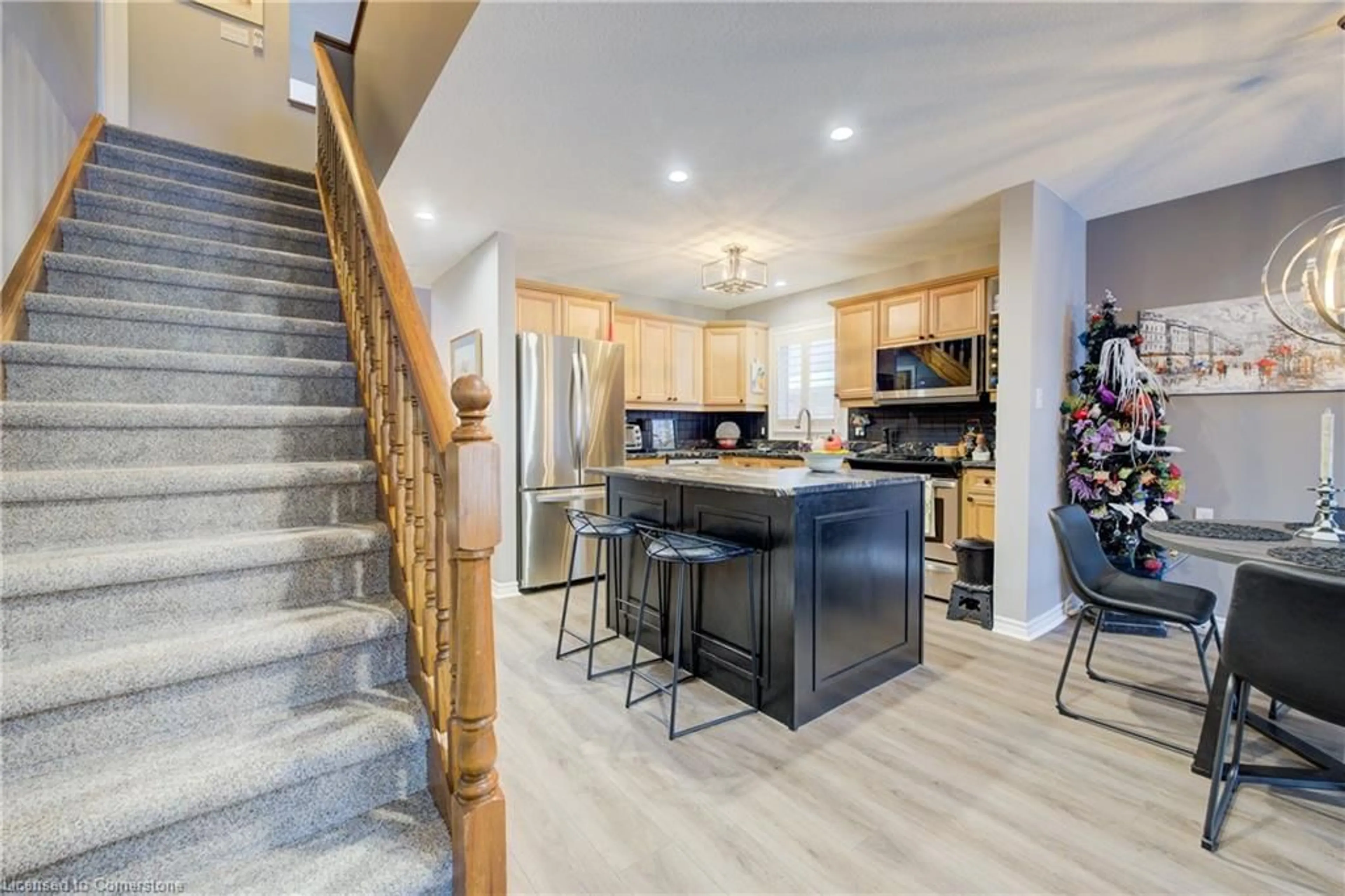 Open concept kitchen, unknown for 350 Doon Valley Dr #11D, Kitchener Ontario N2P 2M9