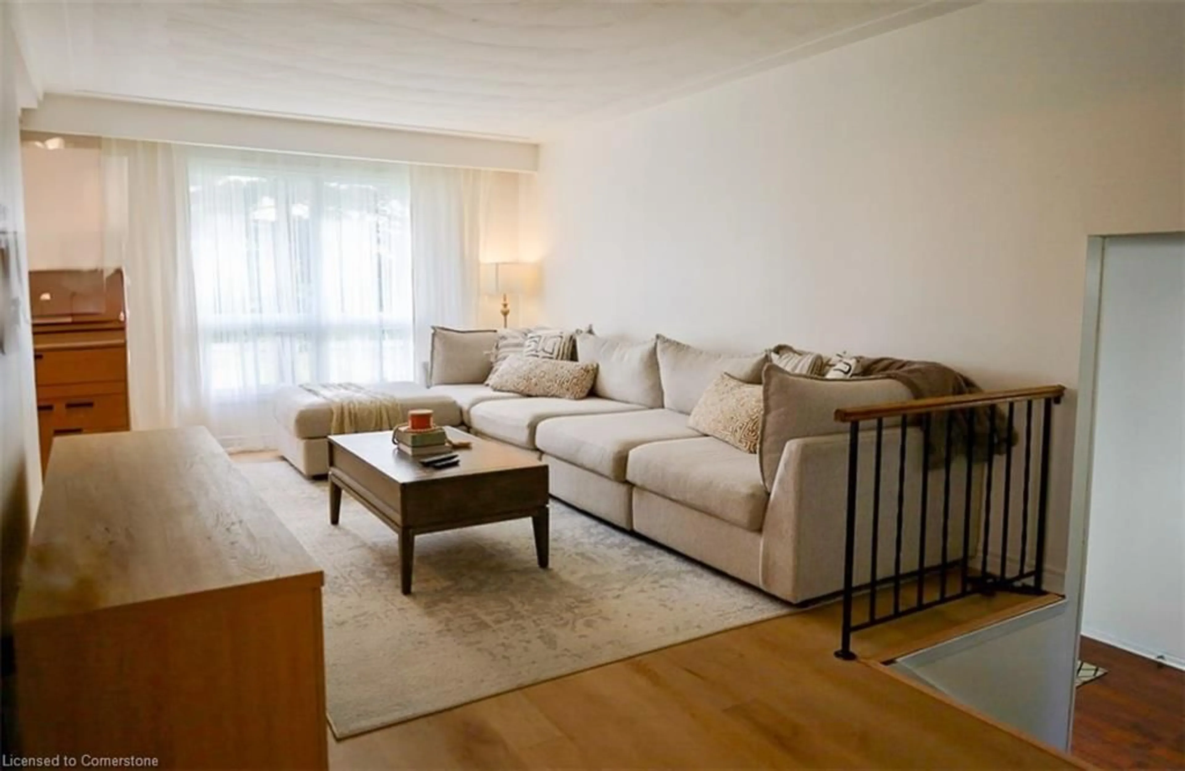 Living room with furniture, unknown for 51 6th Line, Caledonia Ontario N3W 1Y7