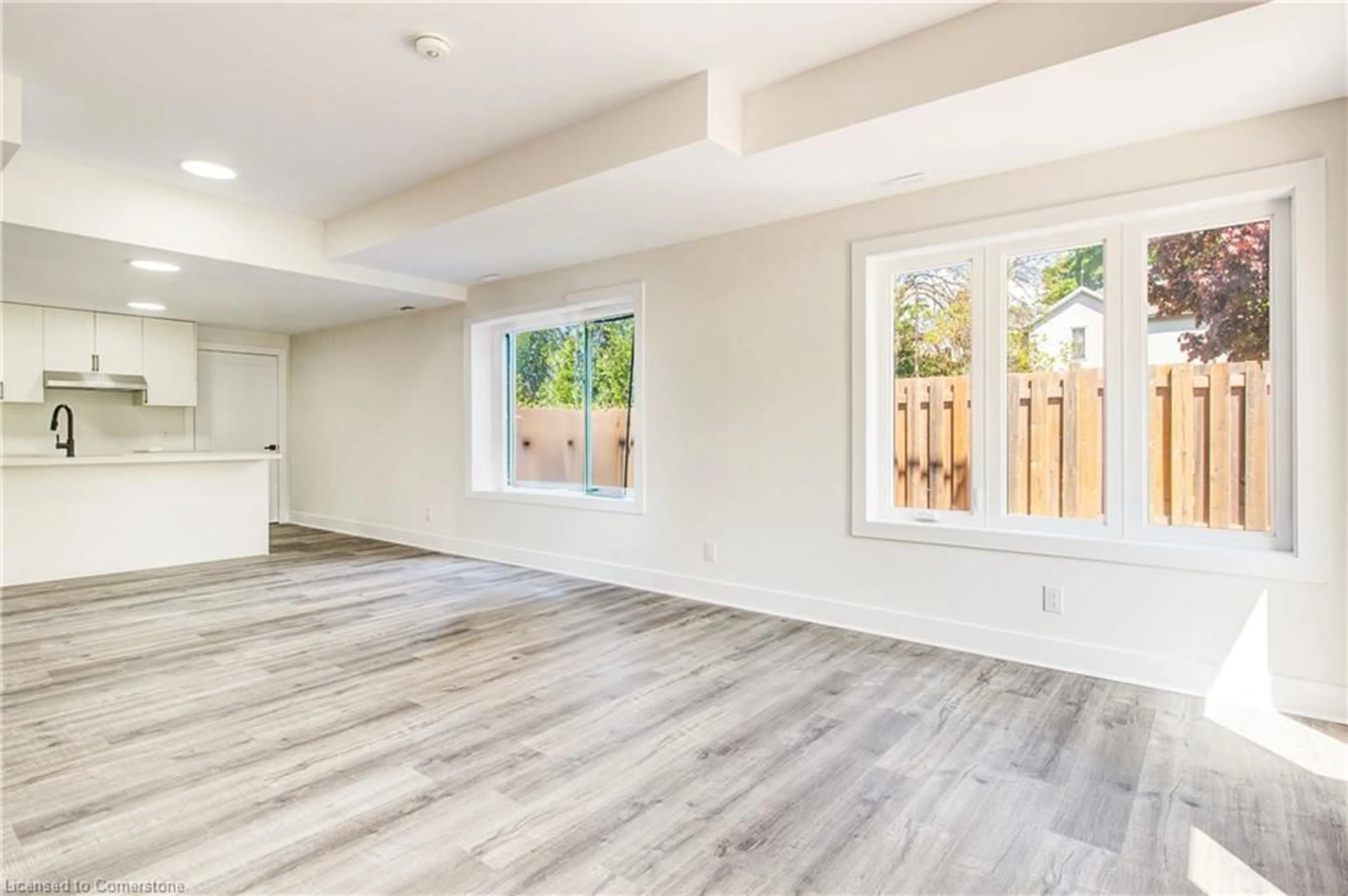 A pic of a room for 6701 Thorold Stone Rd #8, Niagara Falls Ontario L2J 1B3