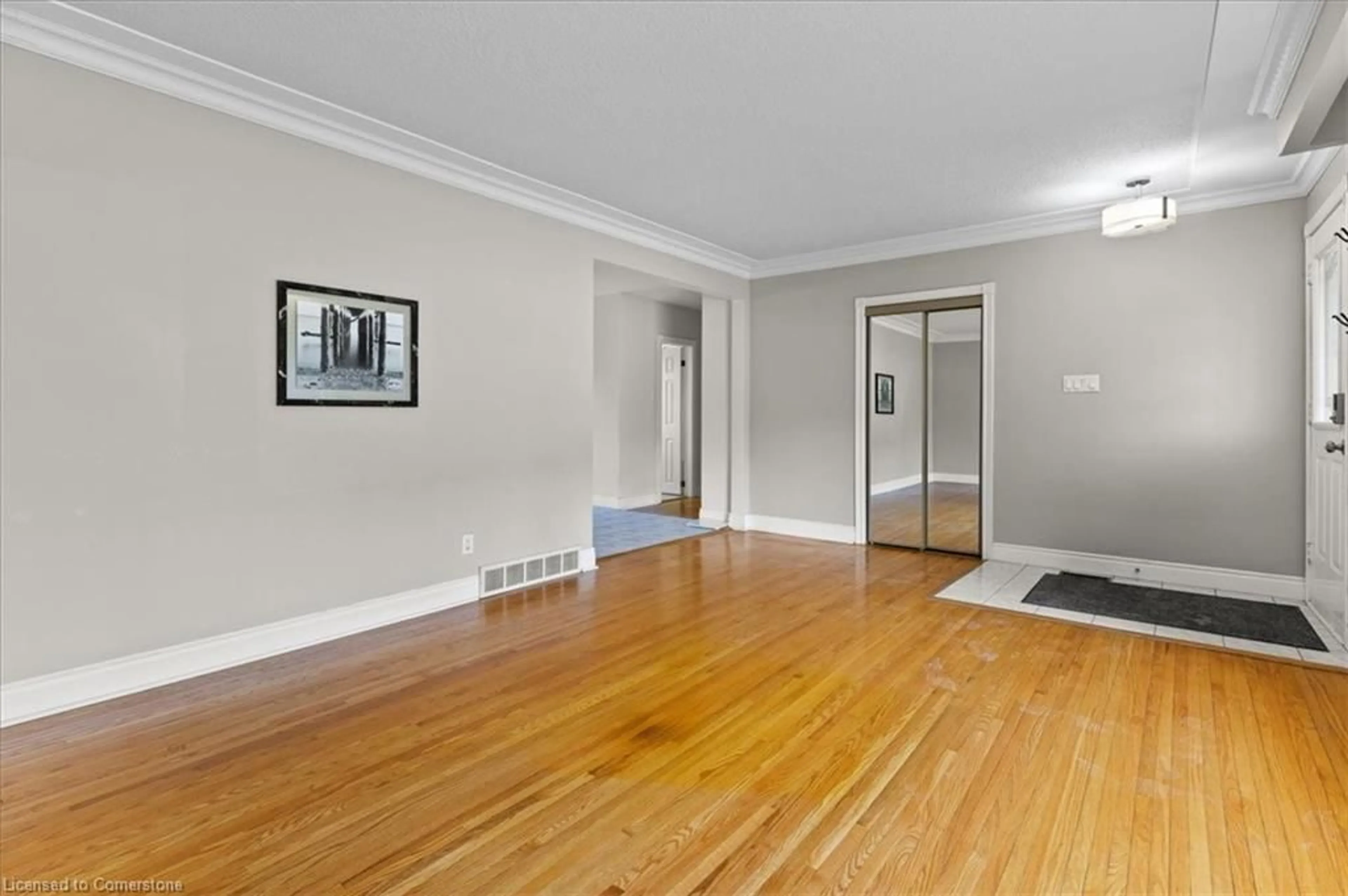 A pic of a room for 268 Exhibition St, Guelph Ontario N1H 4R7